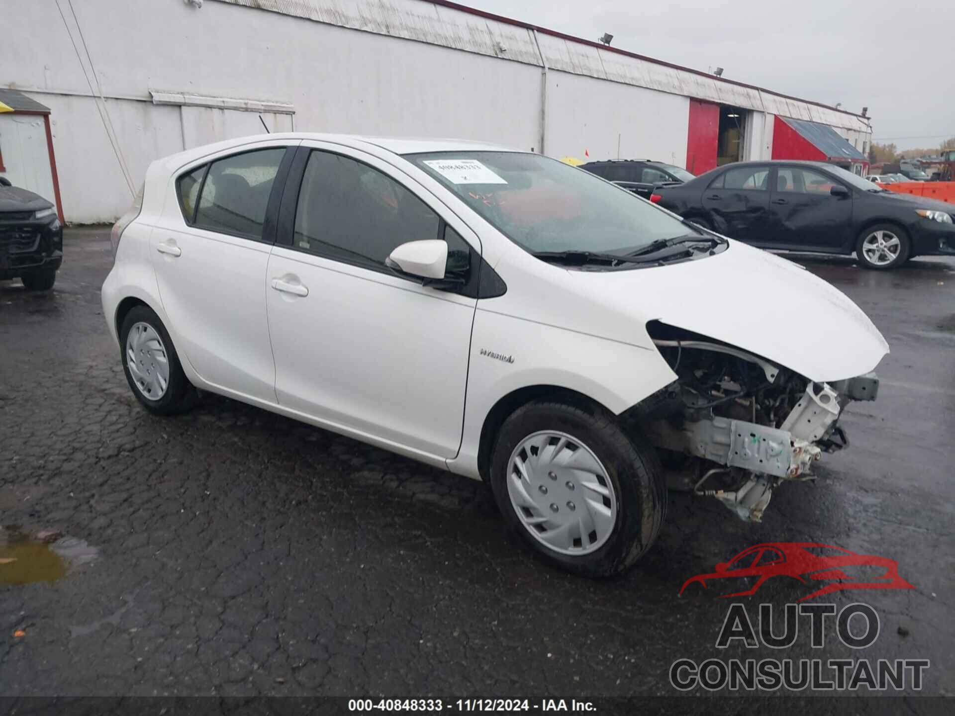 TOYOTA PRIUS C 2013 - JTDKDTB32D1040313