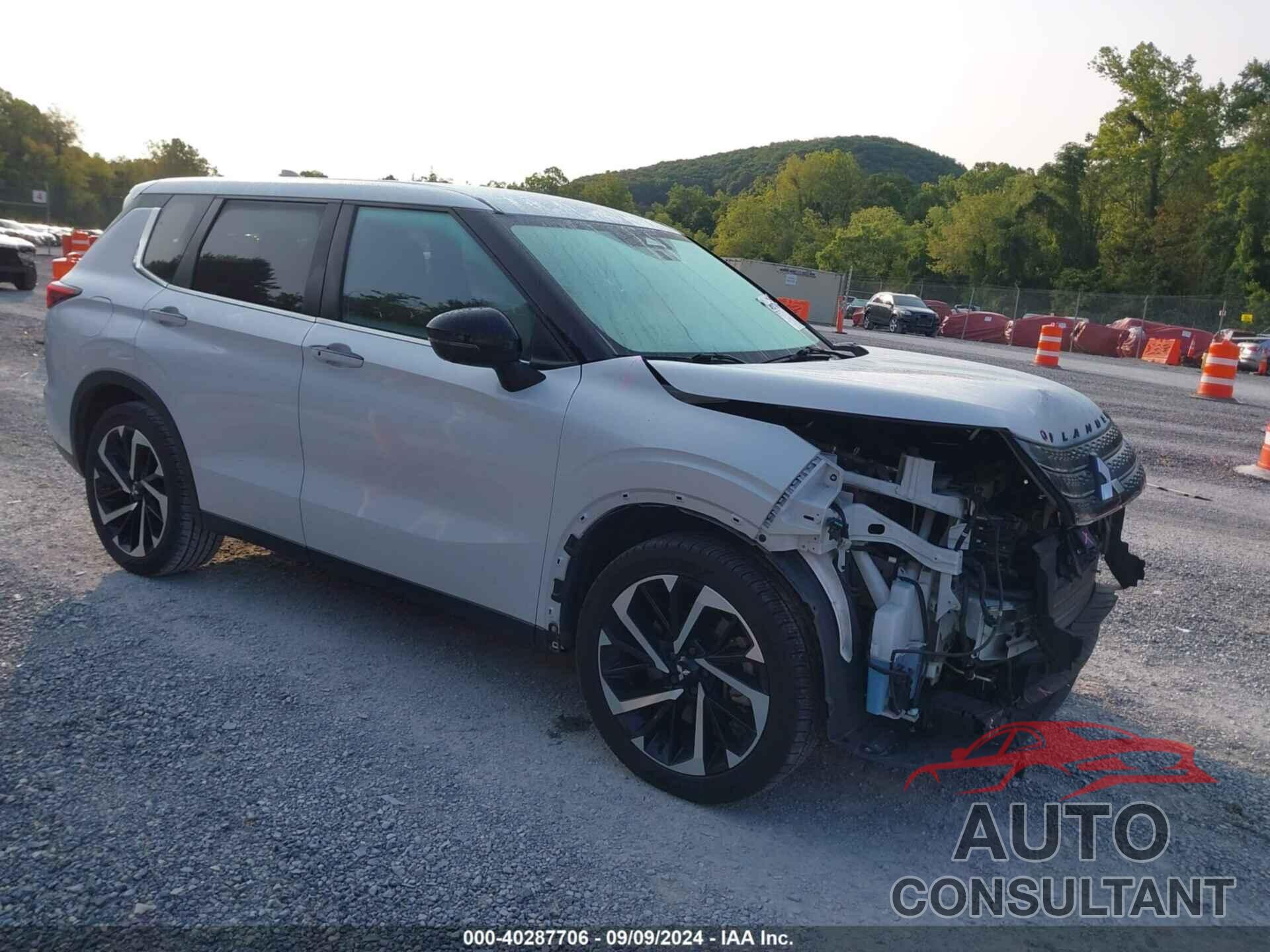 MITSUBISHI OUTLANDER 2022 - JA4J4UA82NZ014144