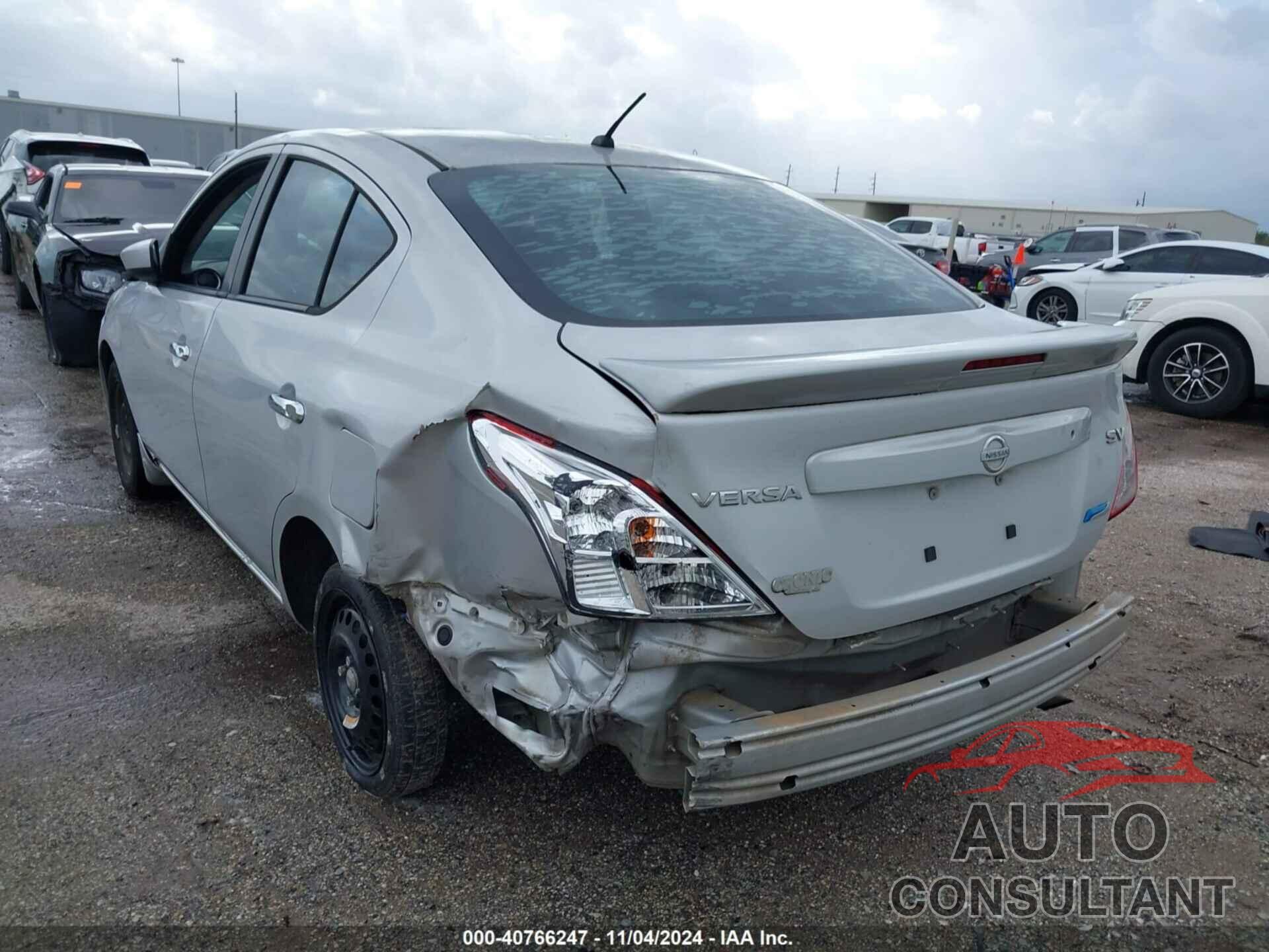 NISSAN VERSA 2015 - 3N1CN7AP4FL809051