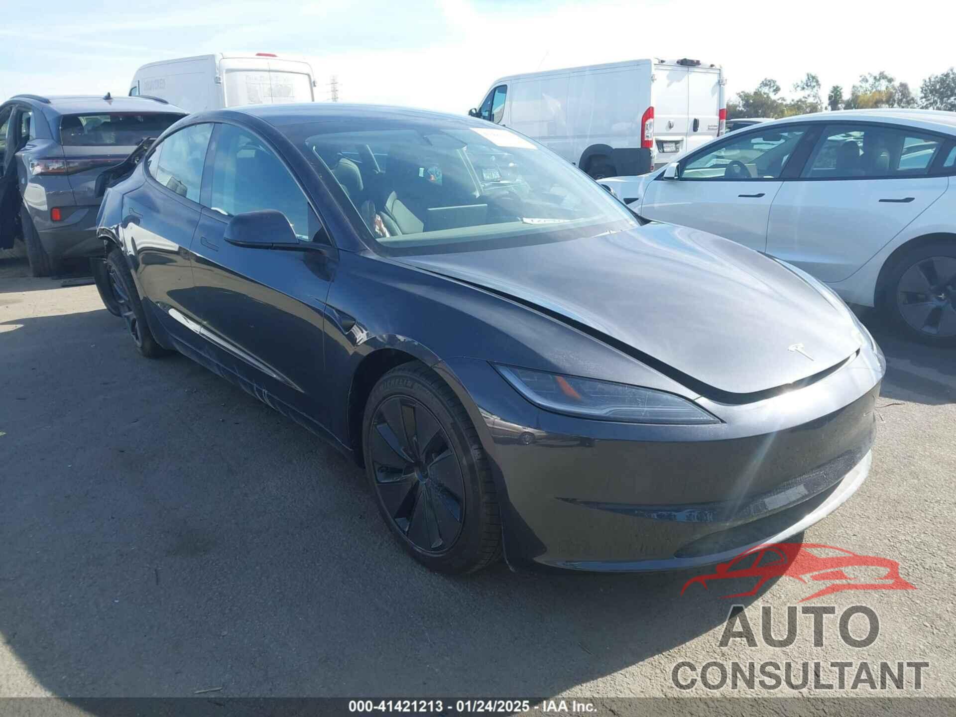 TESLA MODEL 3 2025 - 5YJ3E1EA1SF878692