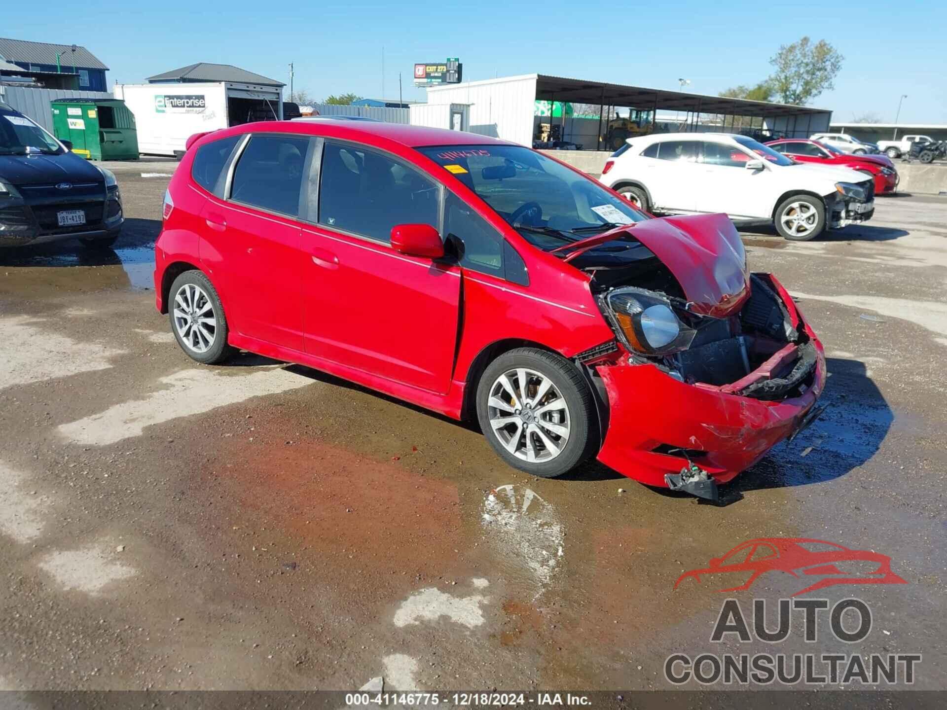 HONDA FIT 2013 - JHMGE8H55DC026532