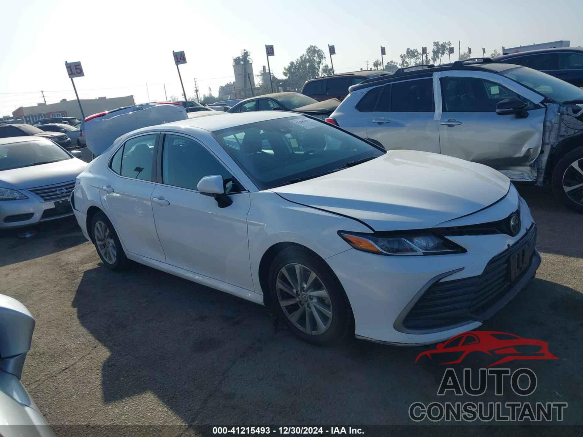 TOYOTA CAMRY 2023 - 4T1C11AKXPU138045