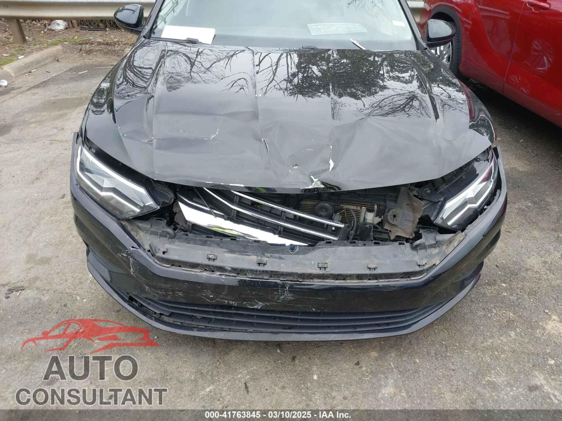 VOLKSWAGEN JETTA 2019 - 3VWCB7BU5KM242568