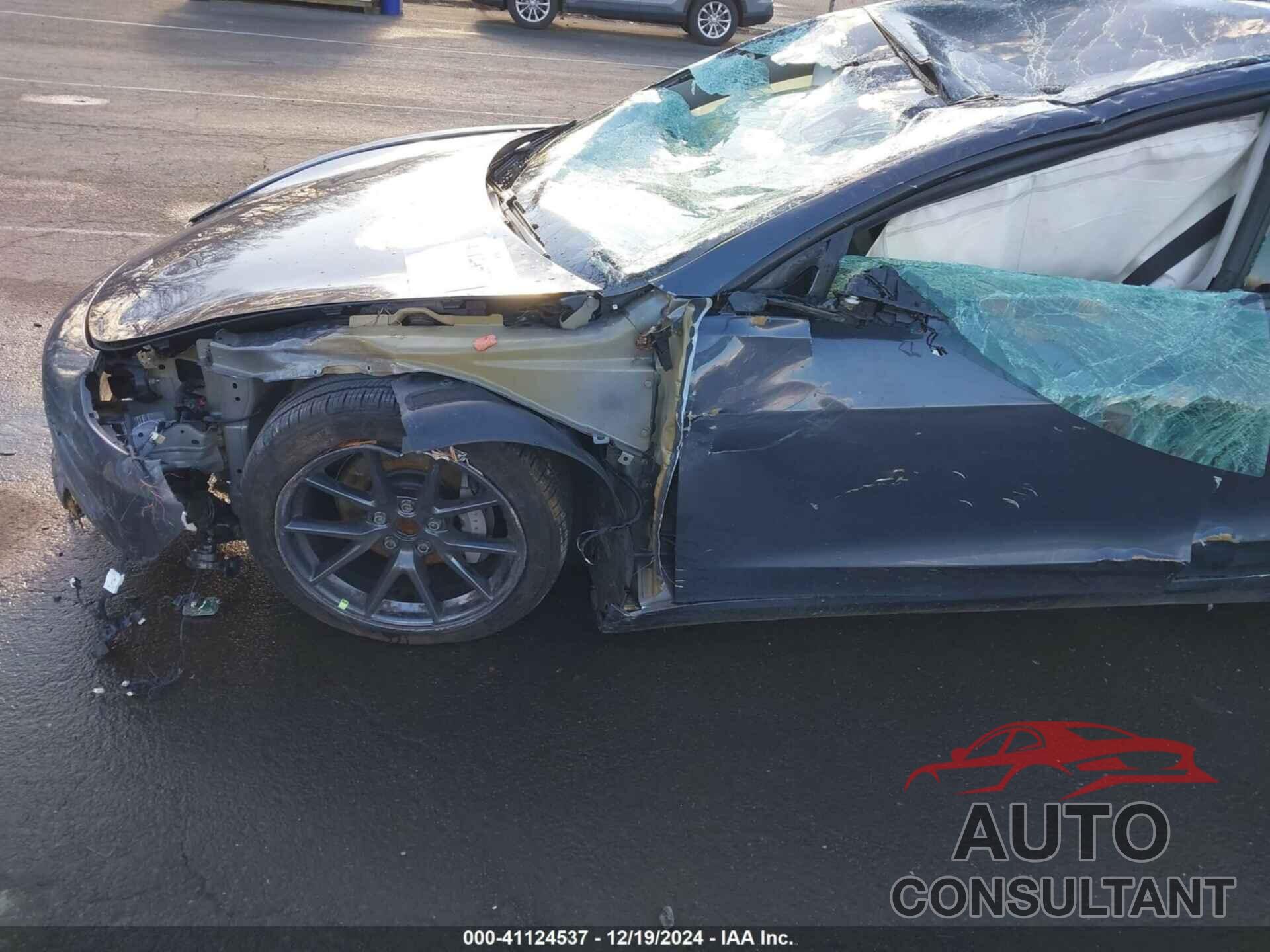 TESLA MODEL 3 2021 - 5YJ3E1EA5MF977051