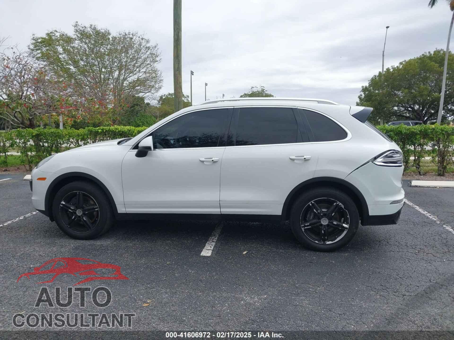 PORSCHE CAYENNE 2016 - WP1AA2A21GLA00402