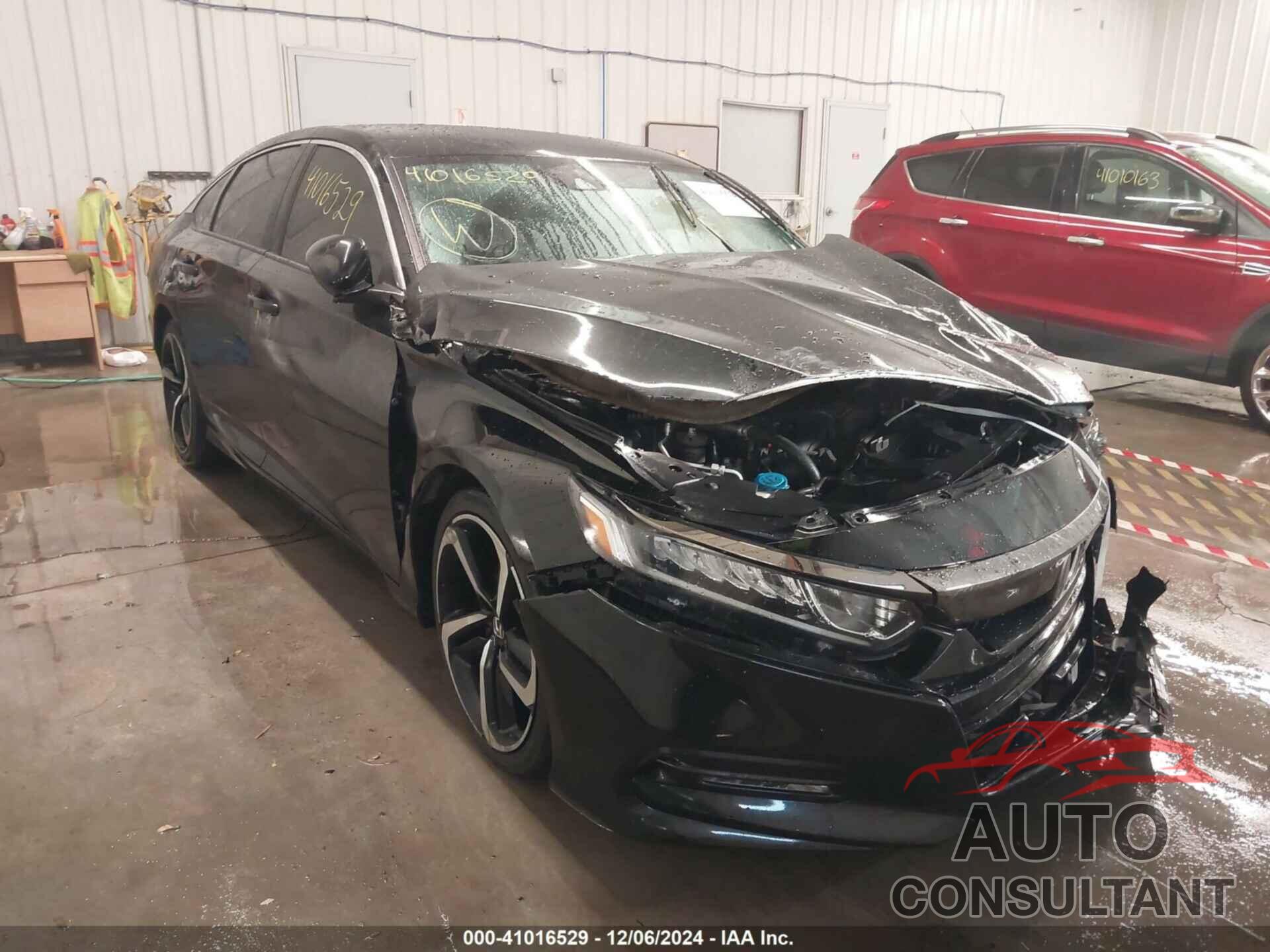 HONDA ACCORD 2018 - 1HGCV1F38JA094387