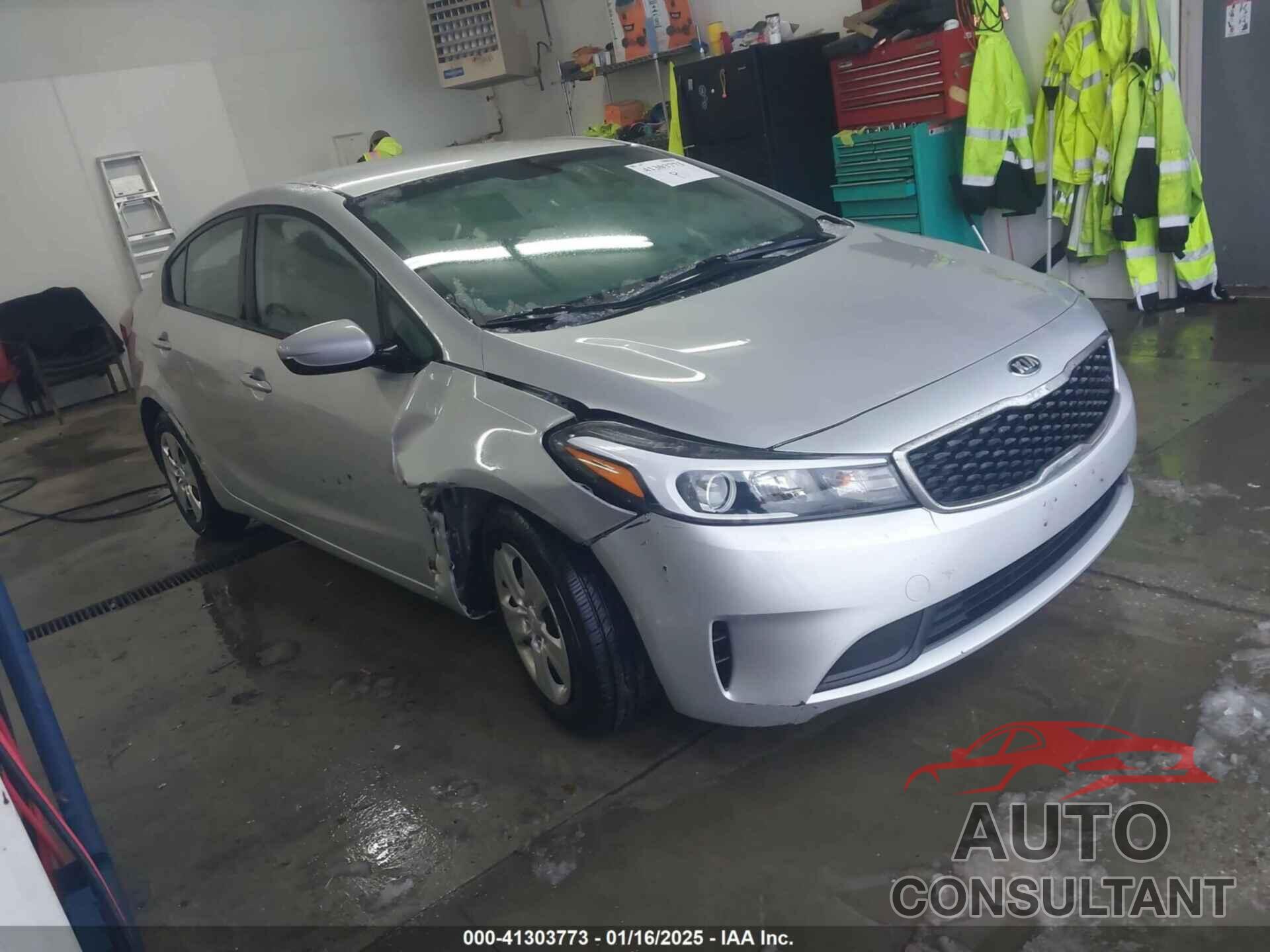 KIA FORTE 2018 - 3KPFK4A75JE193200