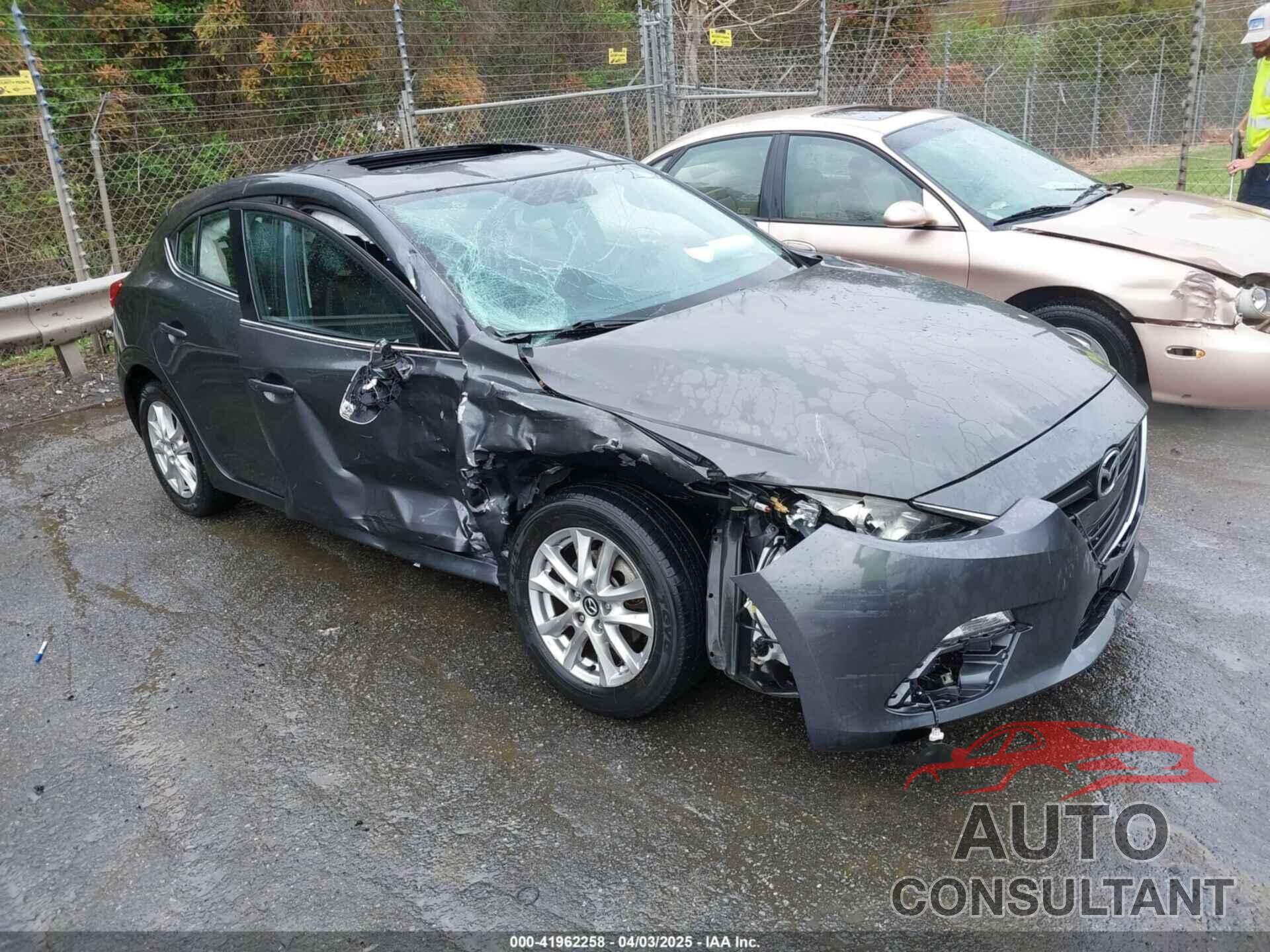 MAZDA MAZDA3 2014 - JM1BM1L76E1184728