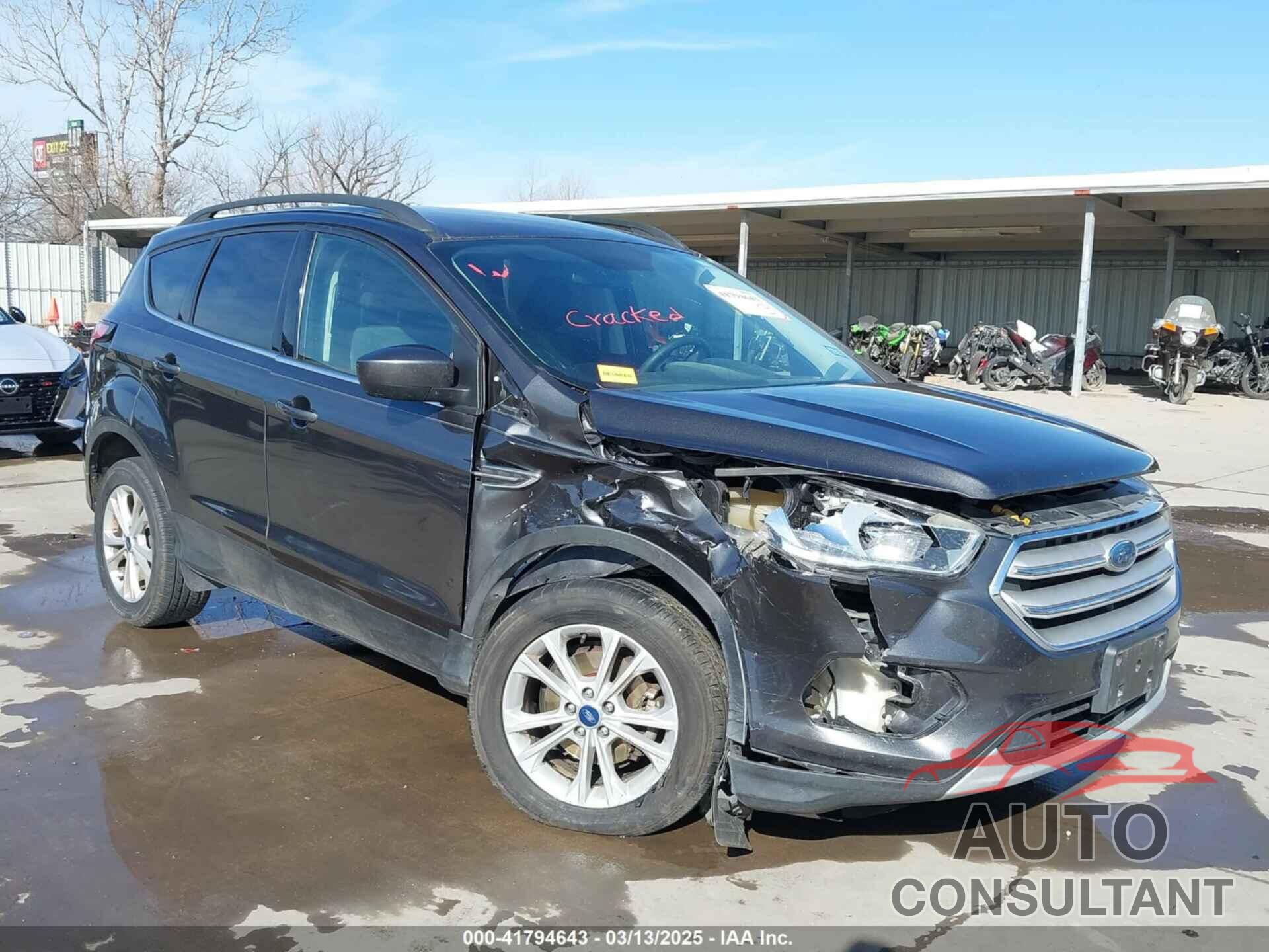 FORD ESCAPE 2018 - 1FMCU0GD7JUD59054