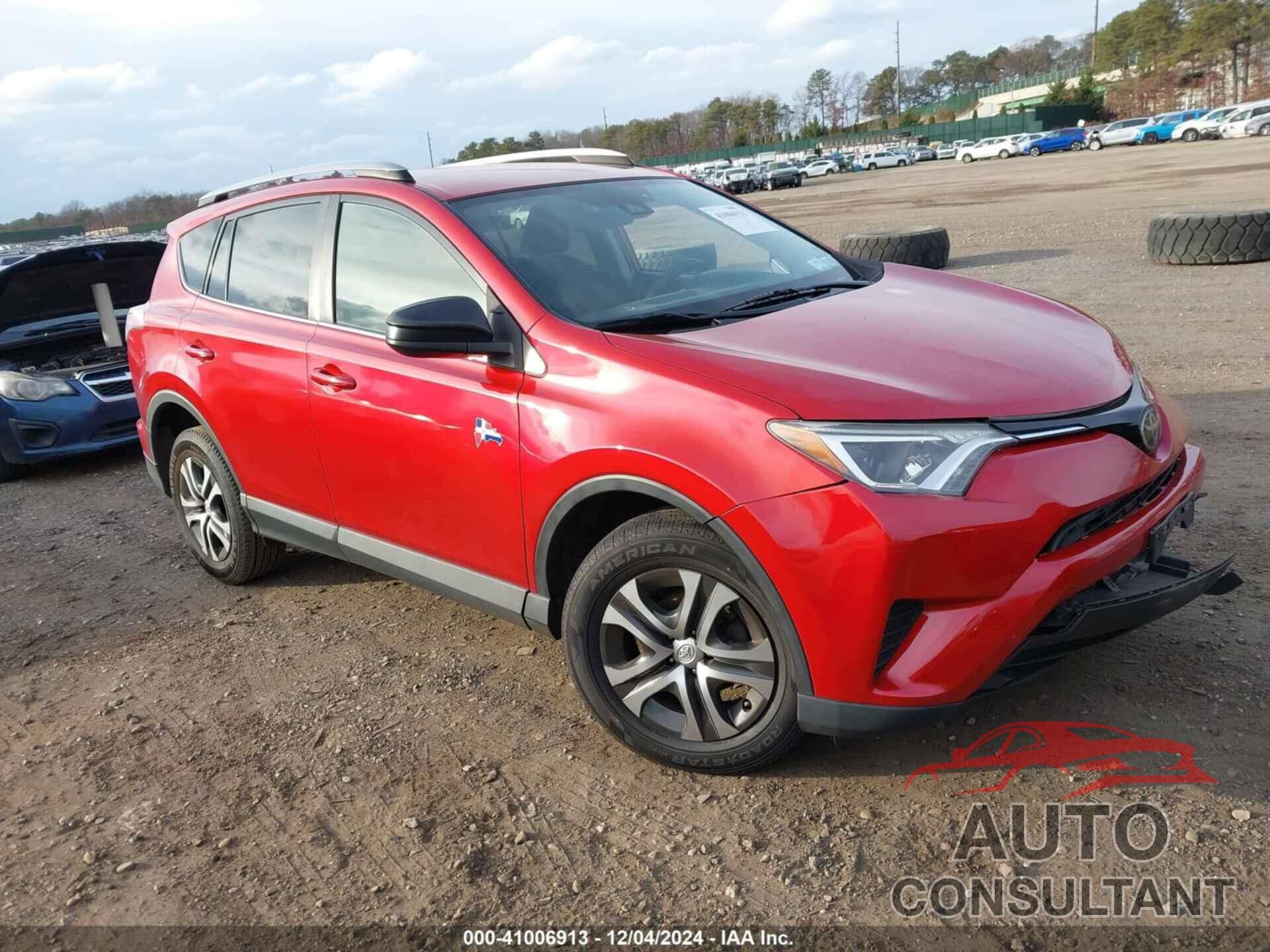 TOYOTA RAV4 2017 - JTMBFREV6HJ111870