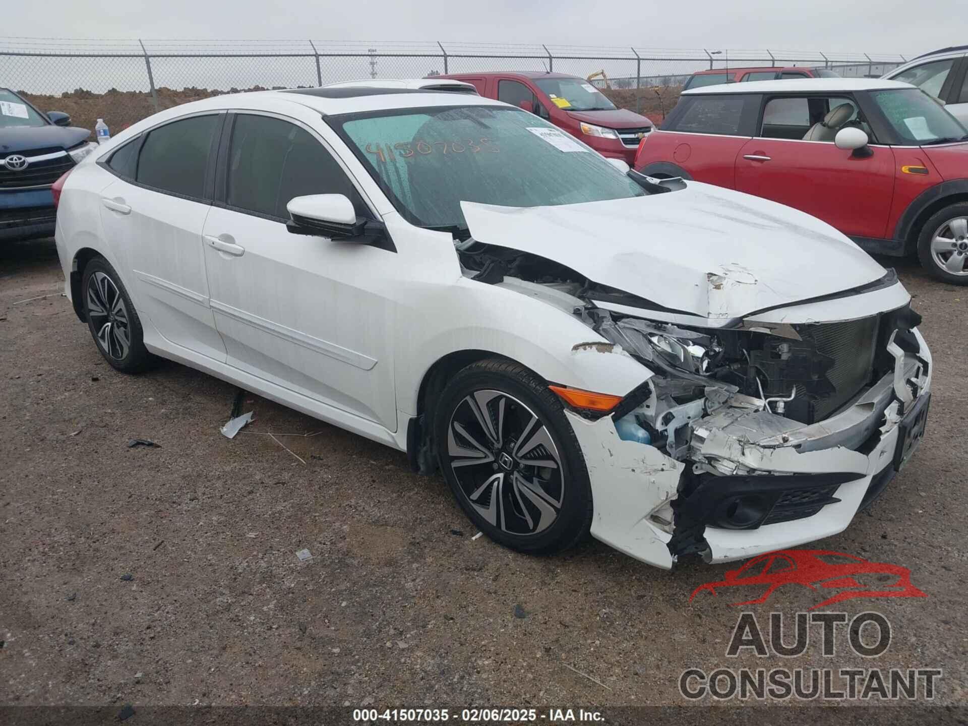 HONDA CIVIC 2018 - JHMFC1F74JX033036