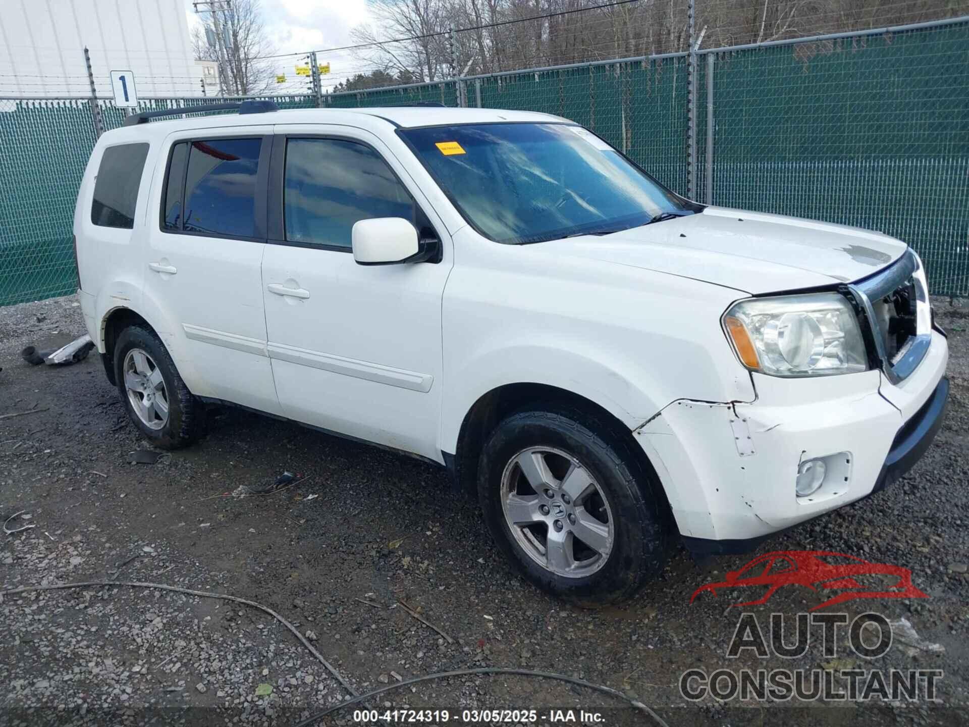 HONDA PILOT 2011 - 5FNYF4H48BB054098