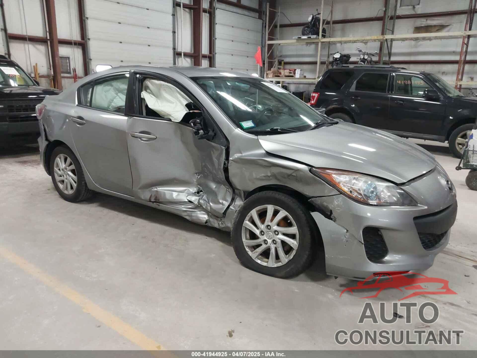 MAZDA MAZDA3 2012 - JM1BL1V77C1696219