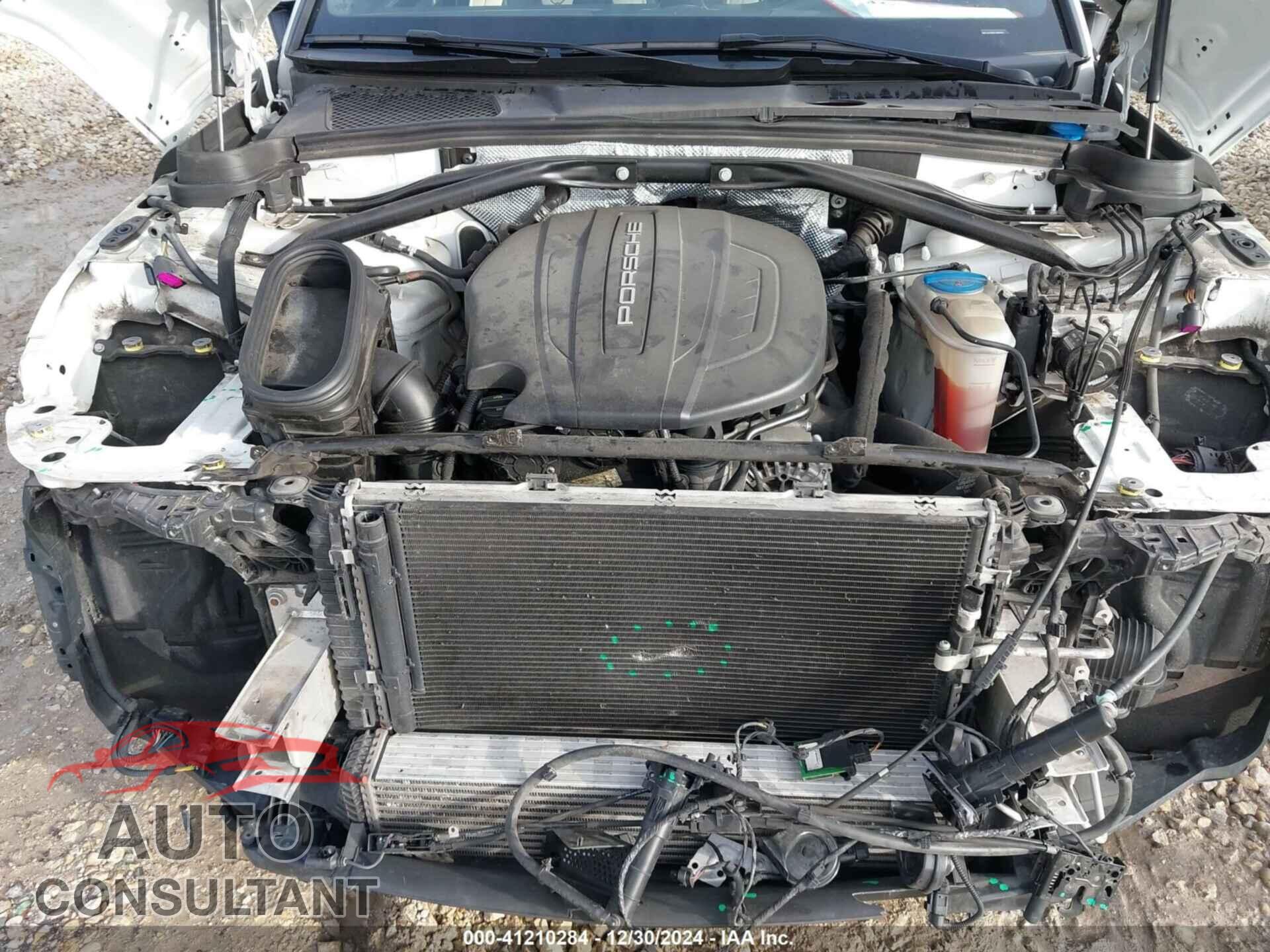 PORSCHE MACAN 2017 - WP1AA2A52HLB02304