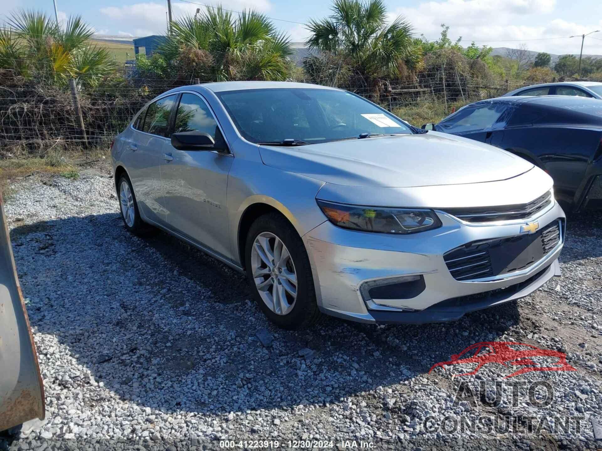 CHEVROLET MALIBU 2017 - 1G1ZE5ST1HF152867