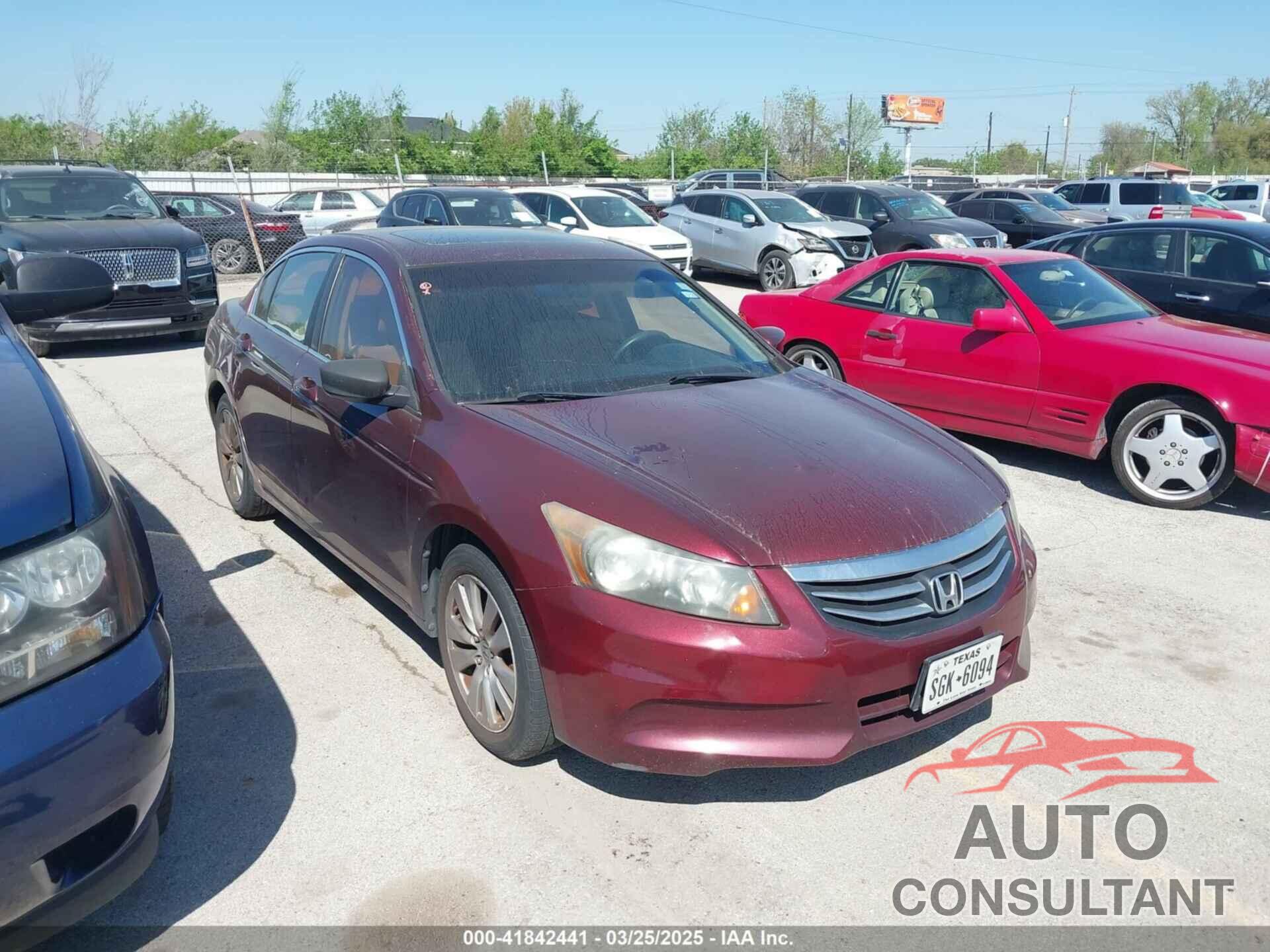 HONDA ACCORD 2011 - 1HGCP2F72BA108580