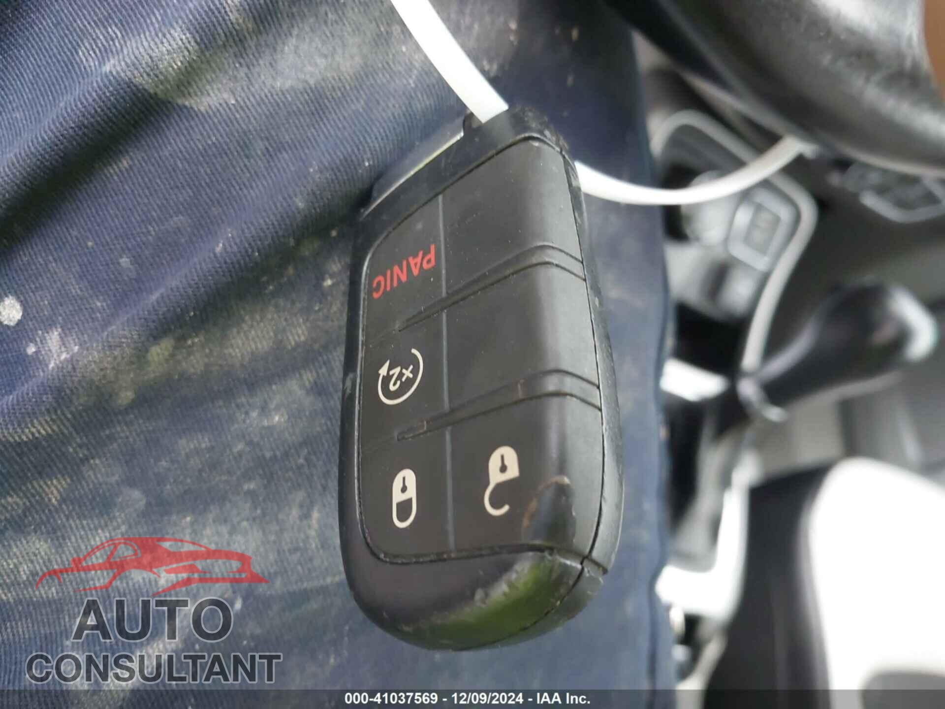 JEEP COMPASS 2020 - 3C4NJDBB2LT228405
