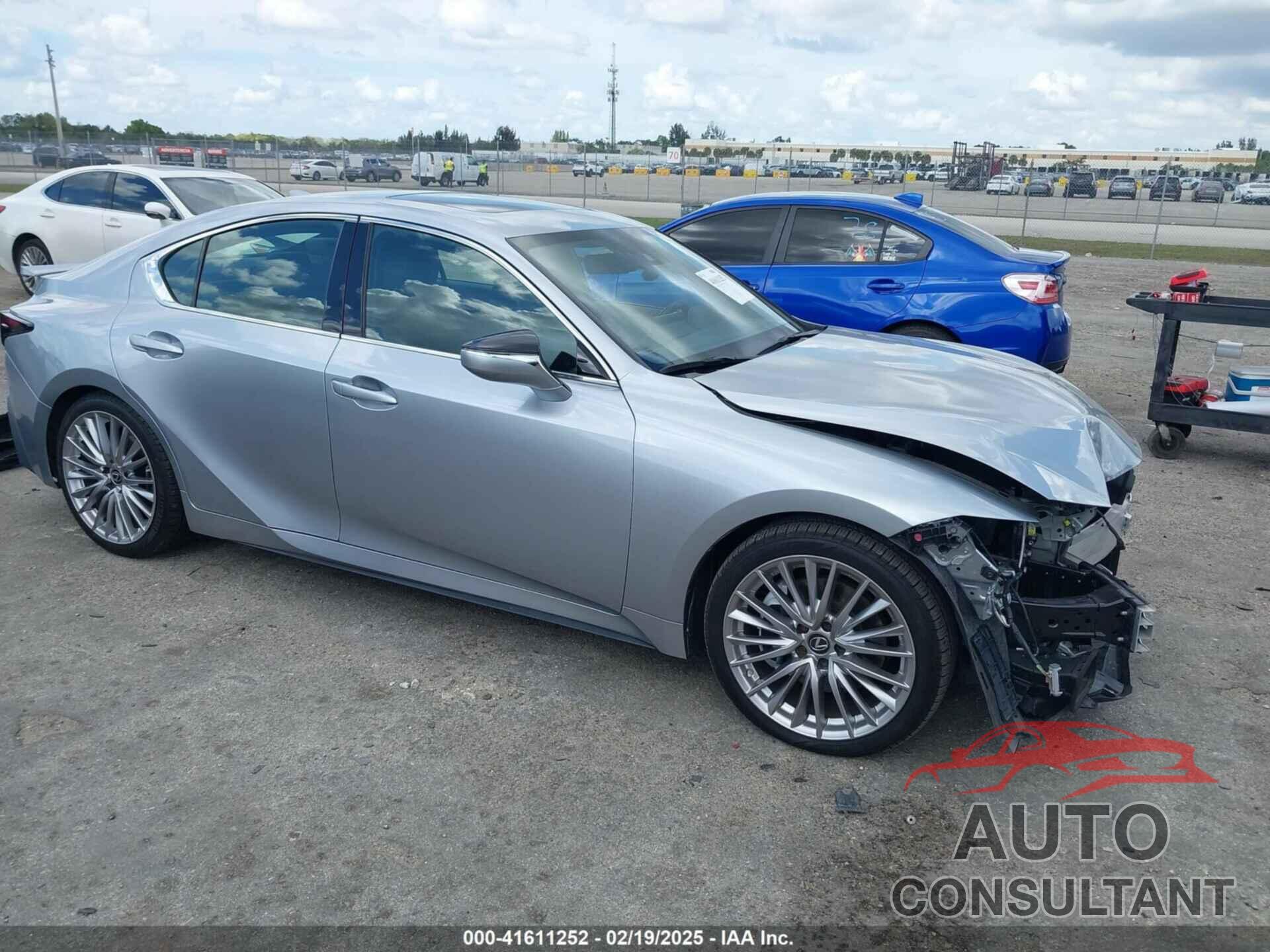 LEXUS IS 300 2022 - JTHDA1D24N5119341