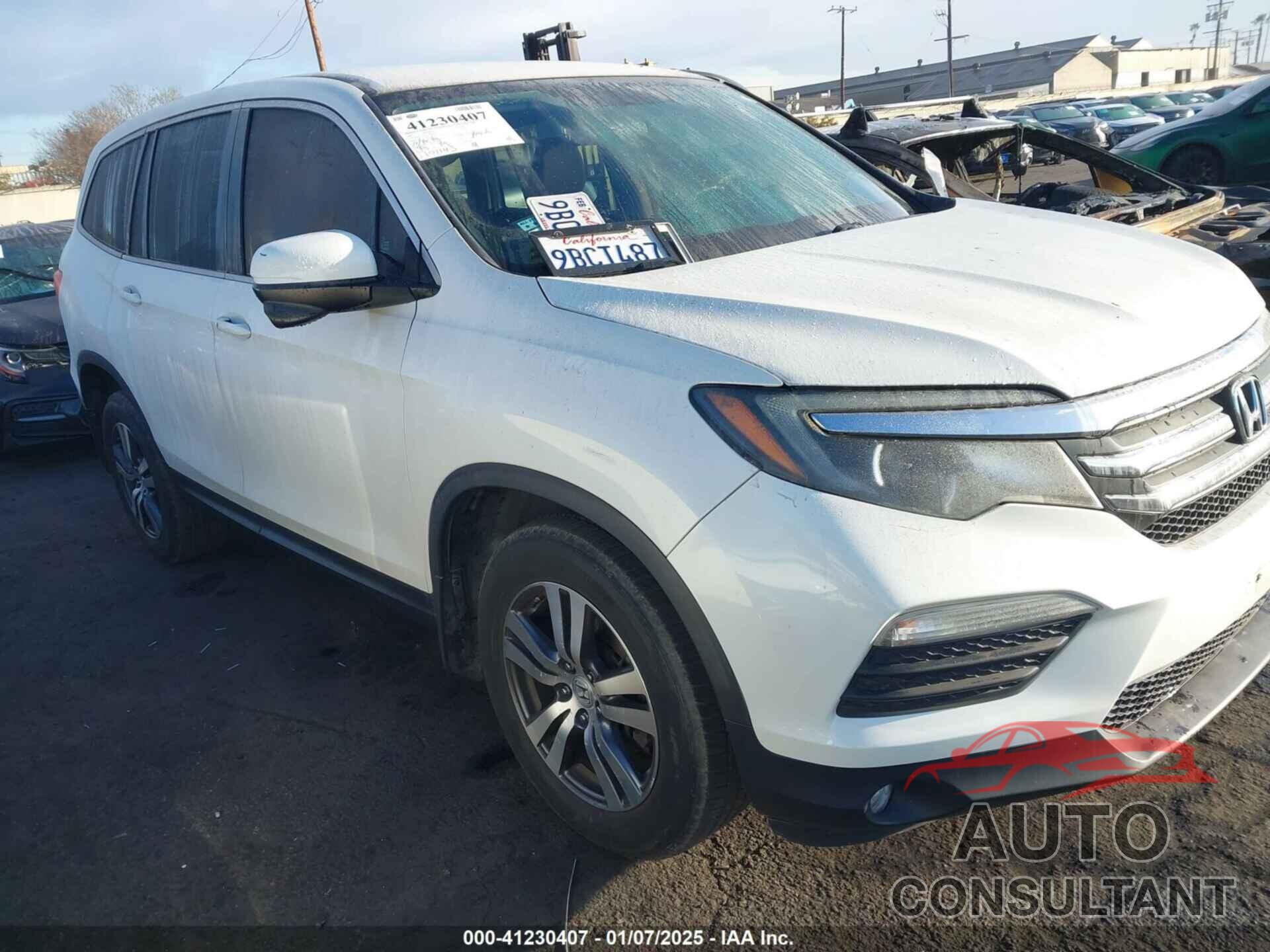 HONDA PILOT 2017 - 5FNYF6H32HB003305