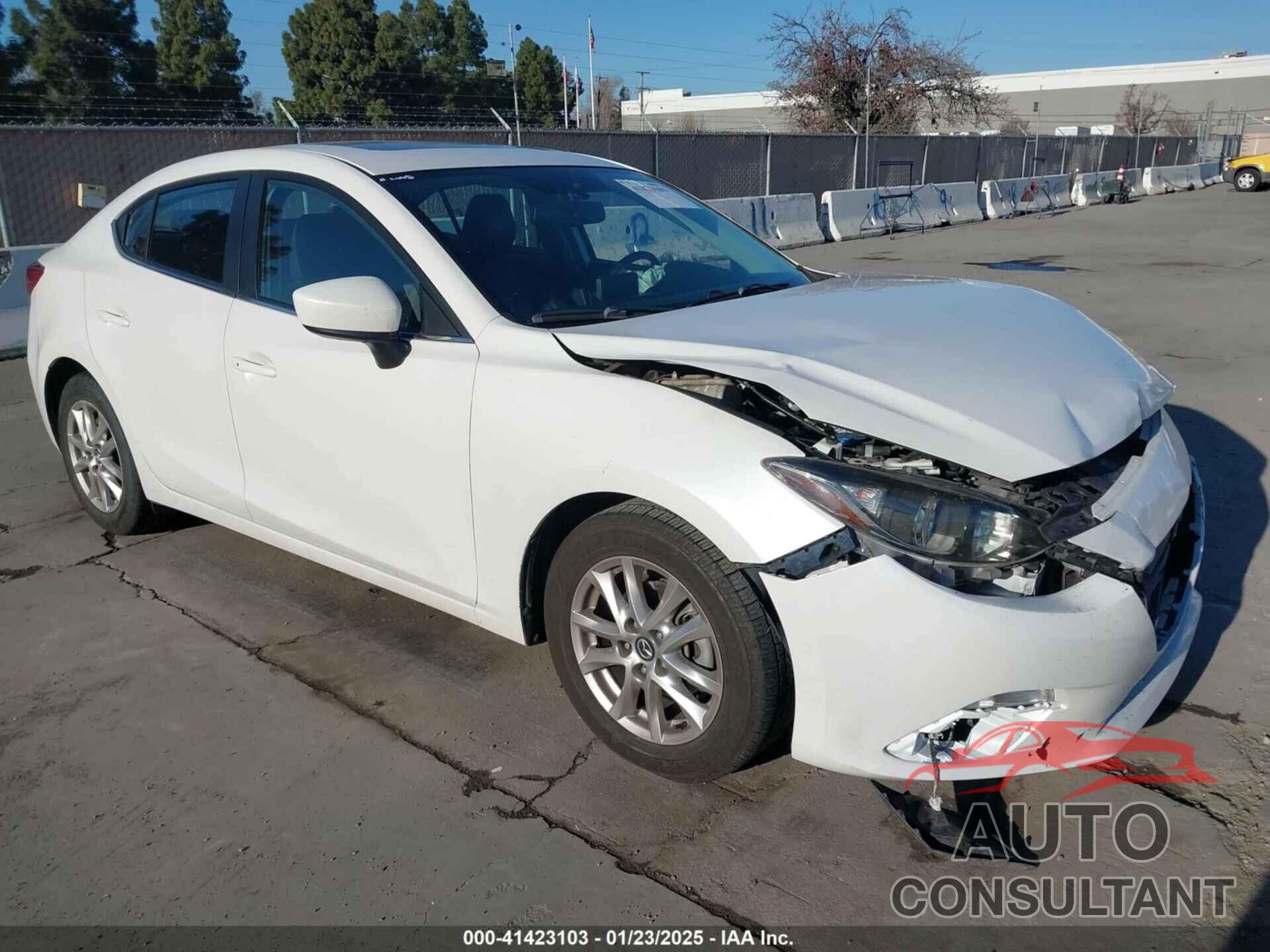 MAZDA MAZDA3 2014 - JM1BM1W78E1163312