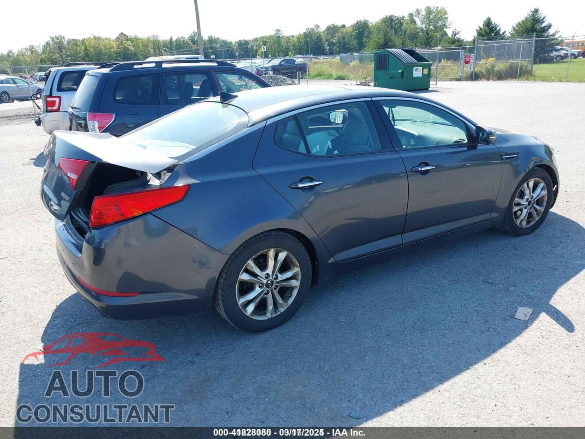 KIA OPTIMA 2011 - KNAGN4A74B5168102