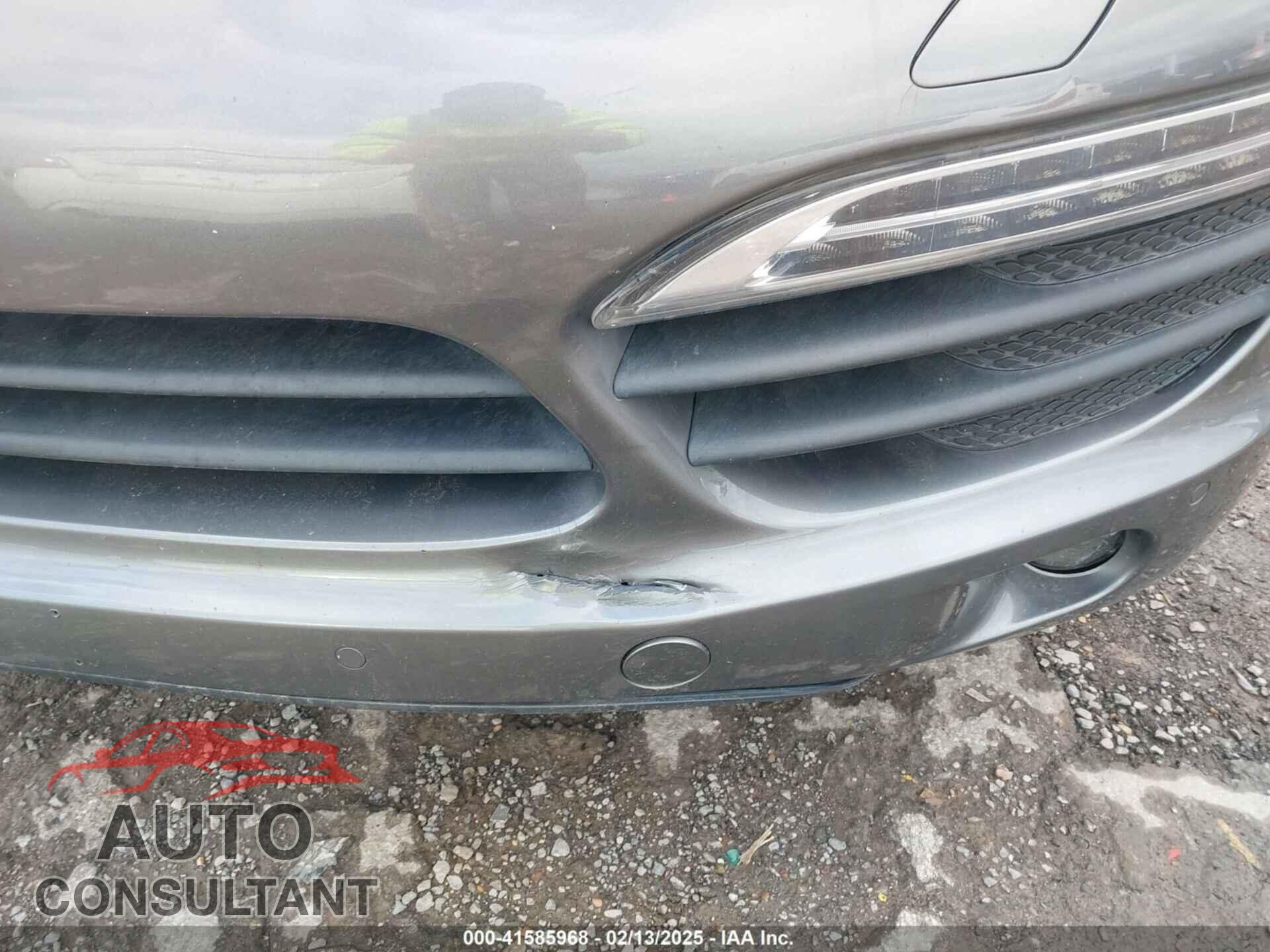 PORSCHE CAYENNE 2012 - WP1AB2A2XCLA44387