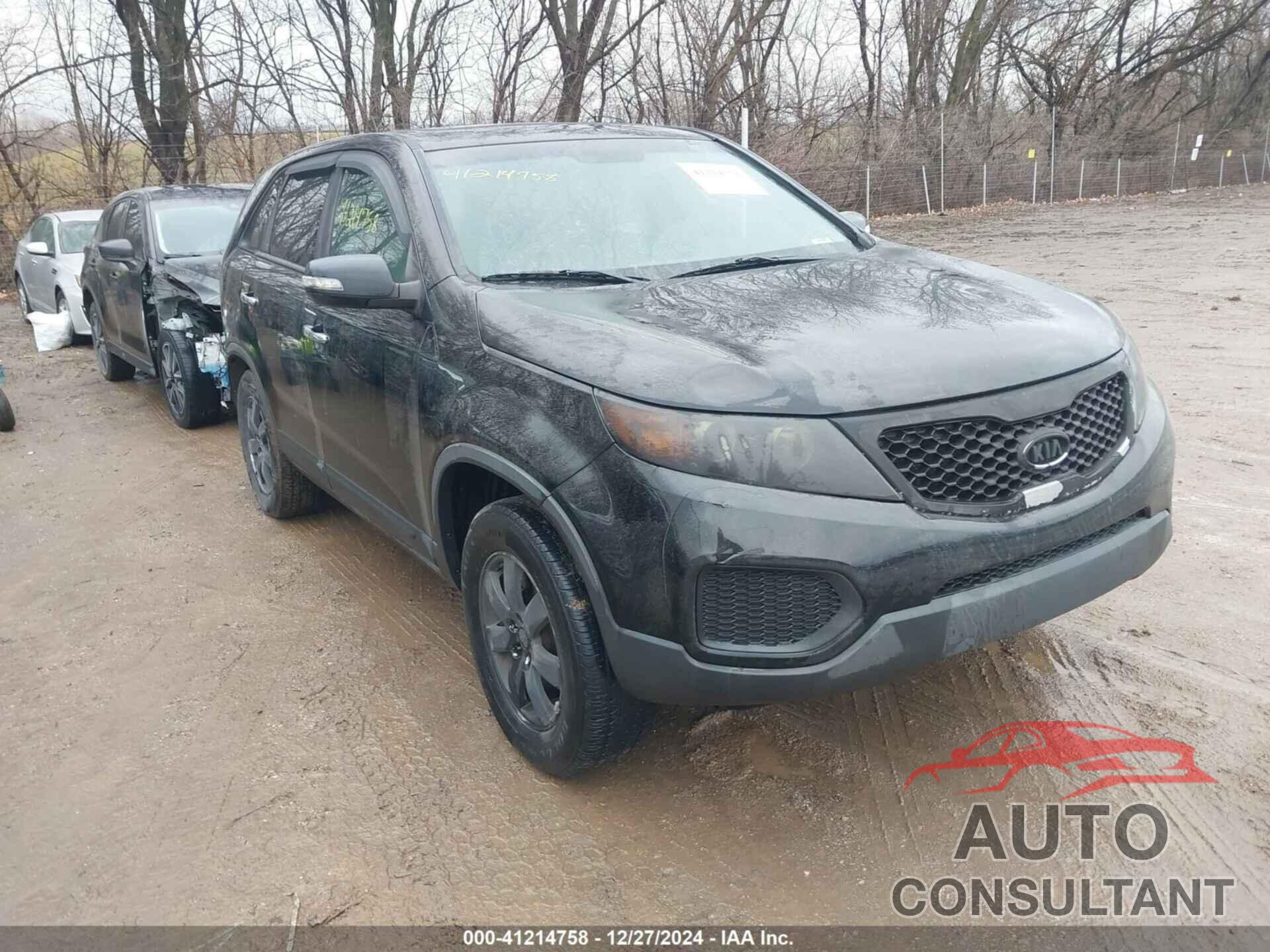 KIA SORENTO 2011 - 5XYKT3A19BG144894