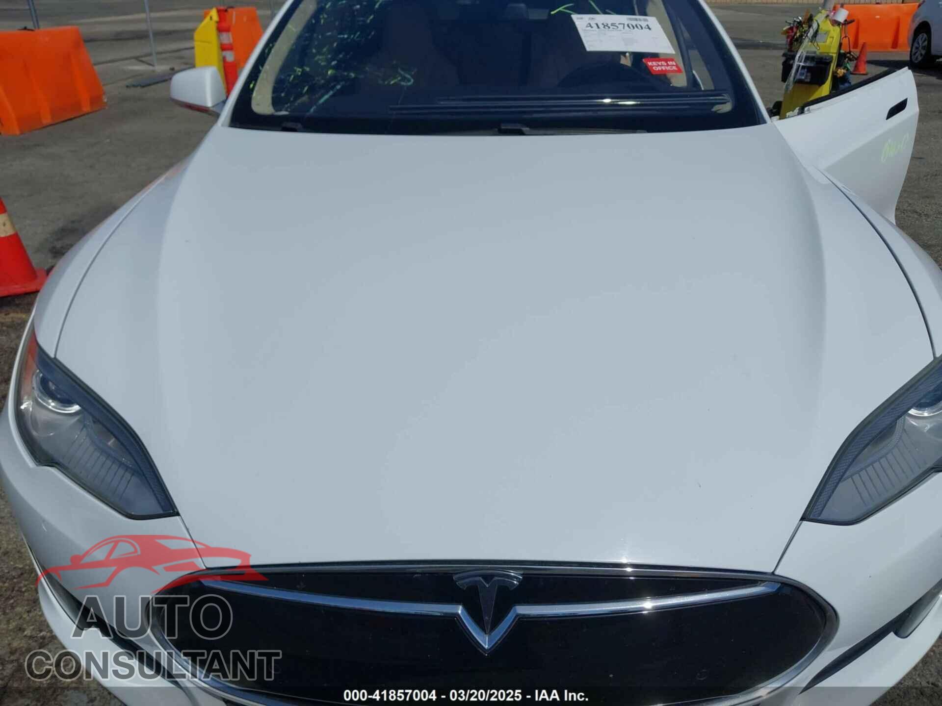 TESLA MODEL S 2015 - 5YJSA1E22FF114484
