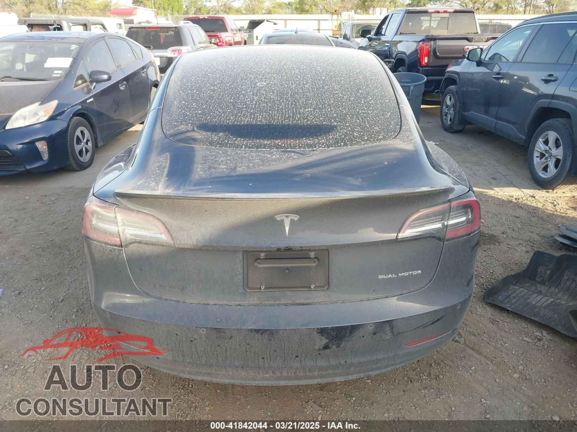 TESLA MODEL 3 2022 - 5YJ3E1EB3NF264532