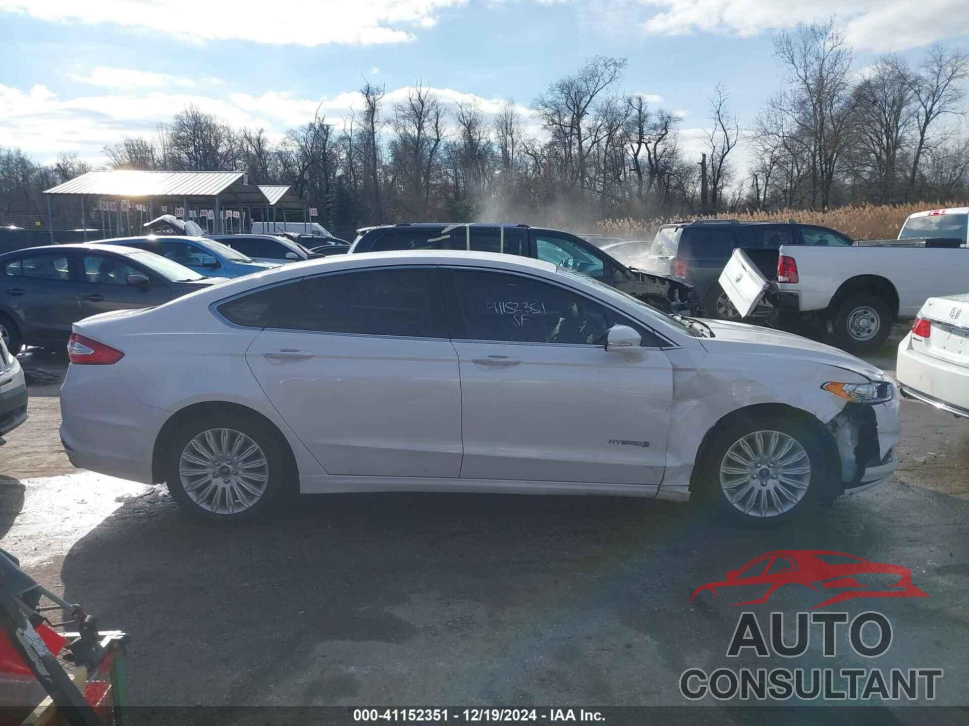 FORD FUSION HYBRID 2015 - 3FA6P0LU7FR189412