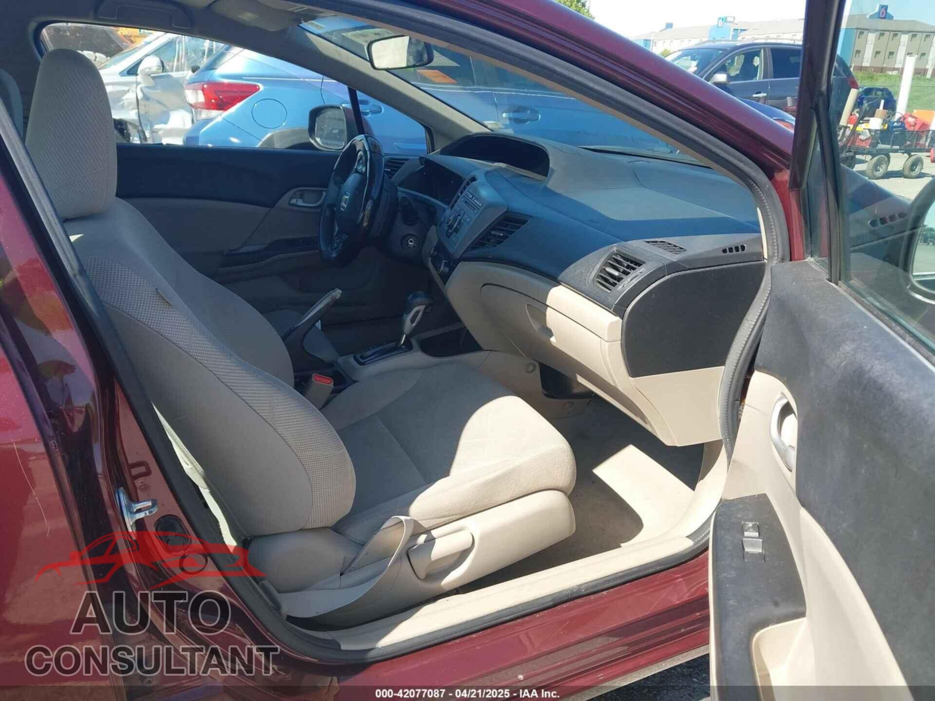 HONDA CIVIC 2012 - 19XFB2F56CE084744