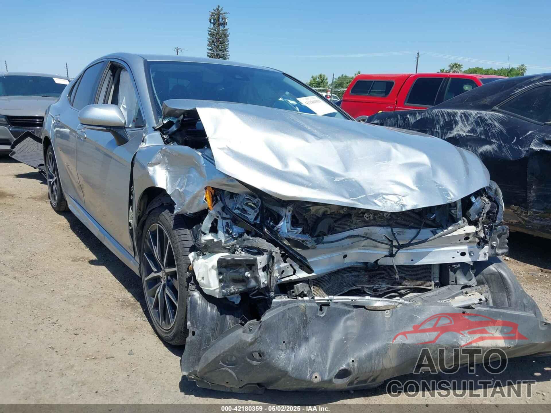 TOYOTA CAMRY 2021 - 4T1T11AK4MU532359
