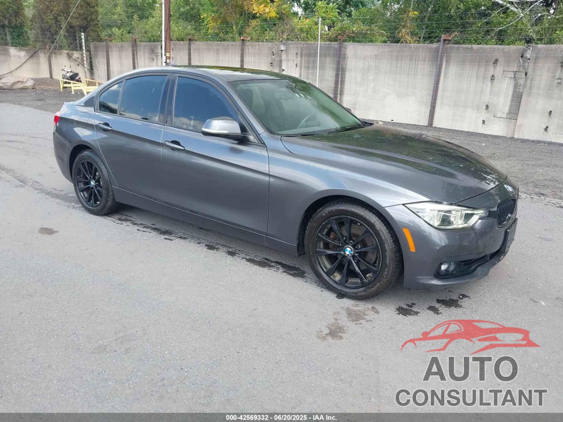 BMW 320I 2018 - WBA8A3C5XJA505920