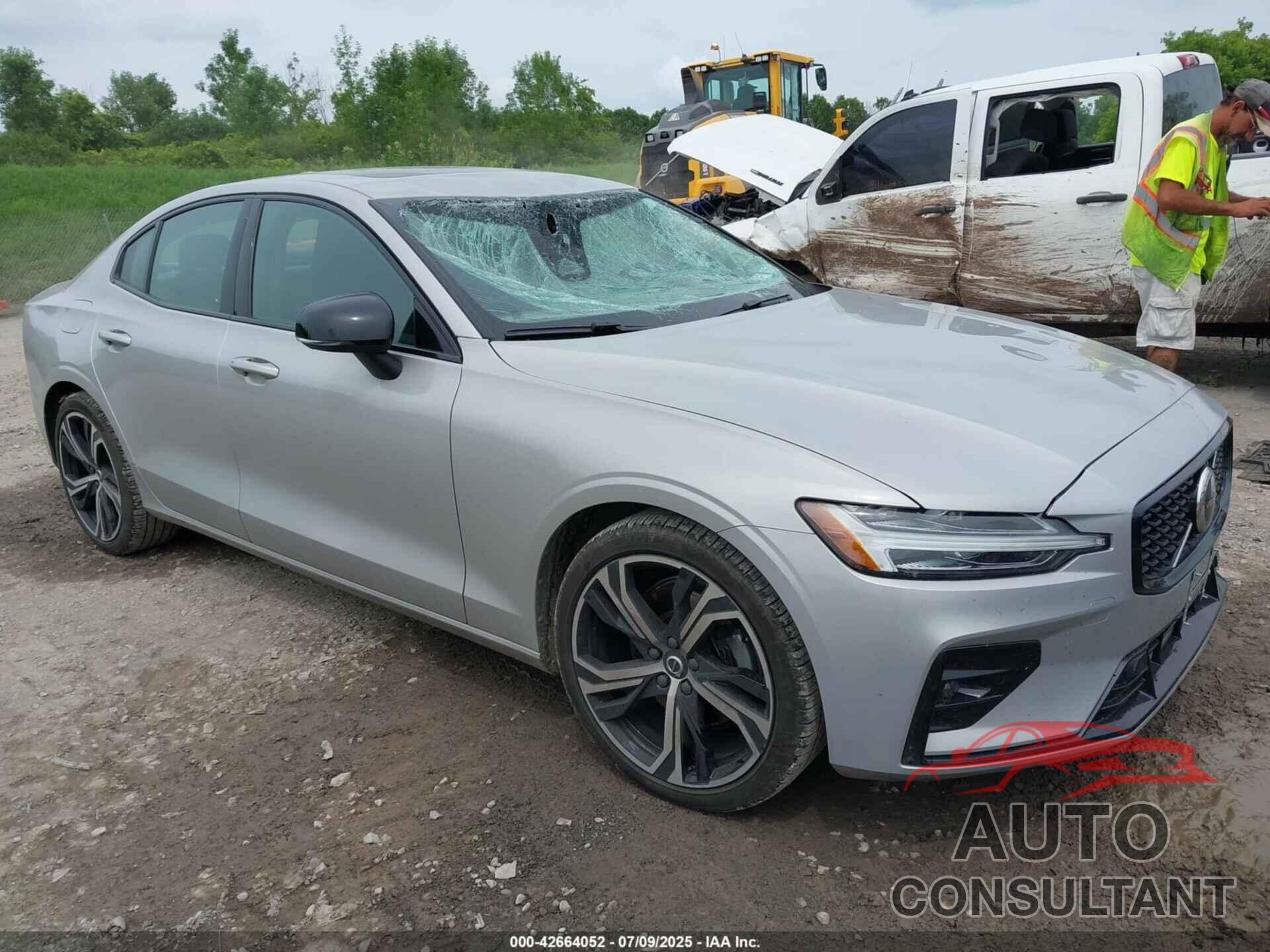 VOLVO S60 2024 - 7JRL12TK8RG320319