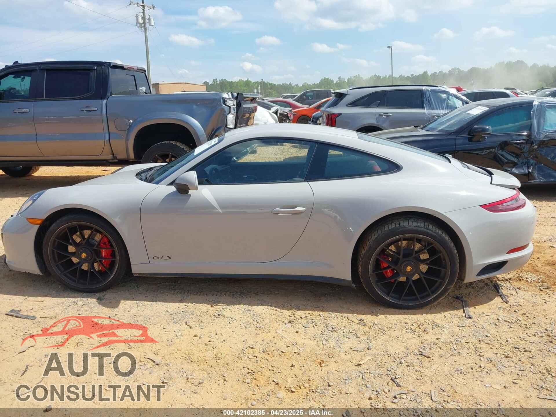 PORSCHE 911 2018 - WP0AB2A98JS123719