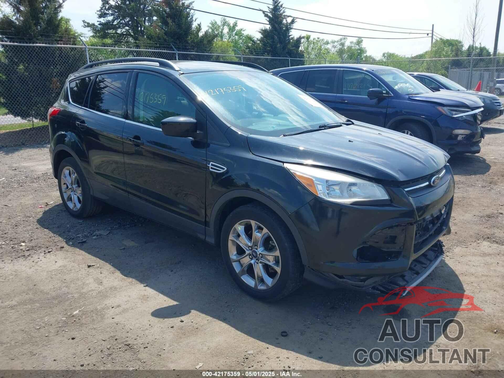 FORD ESCAPE 2015 - 1FMCU9G94FUA57793