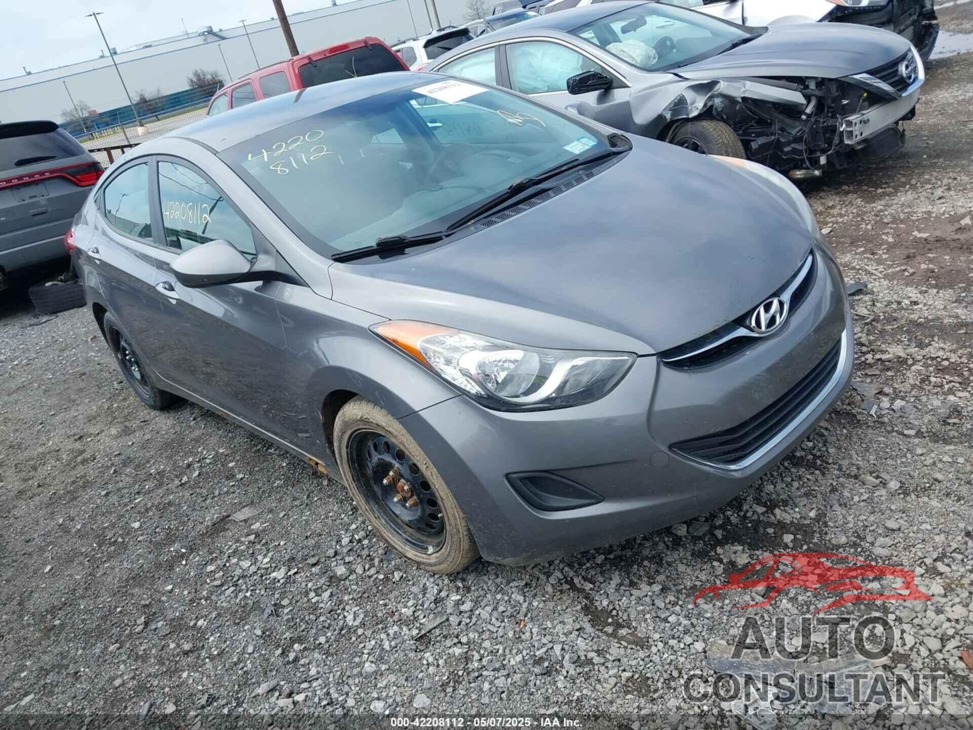 HYUNDAI ELANTRA 2012 - 5NPDH4AE5CH113736