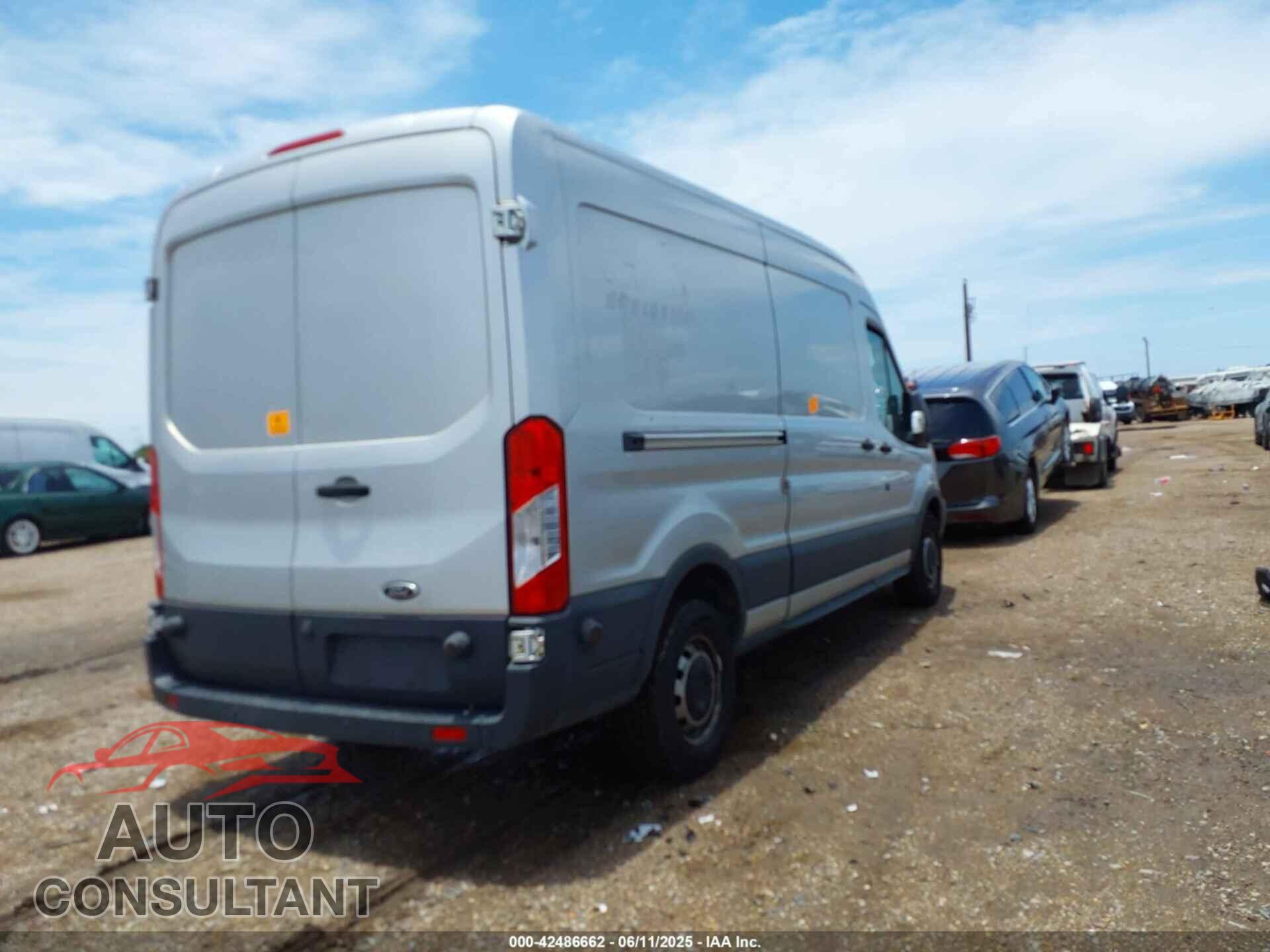 FORD TRANSIT-250 2015 - 1FTNR2CM9FKB05431