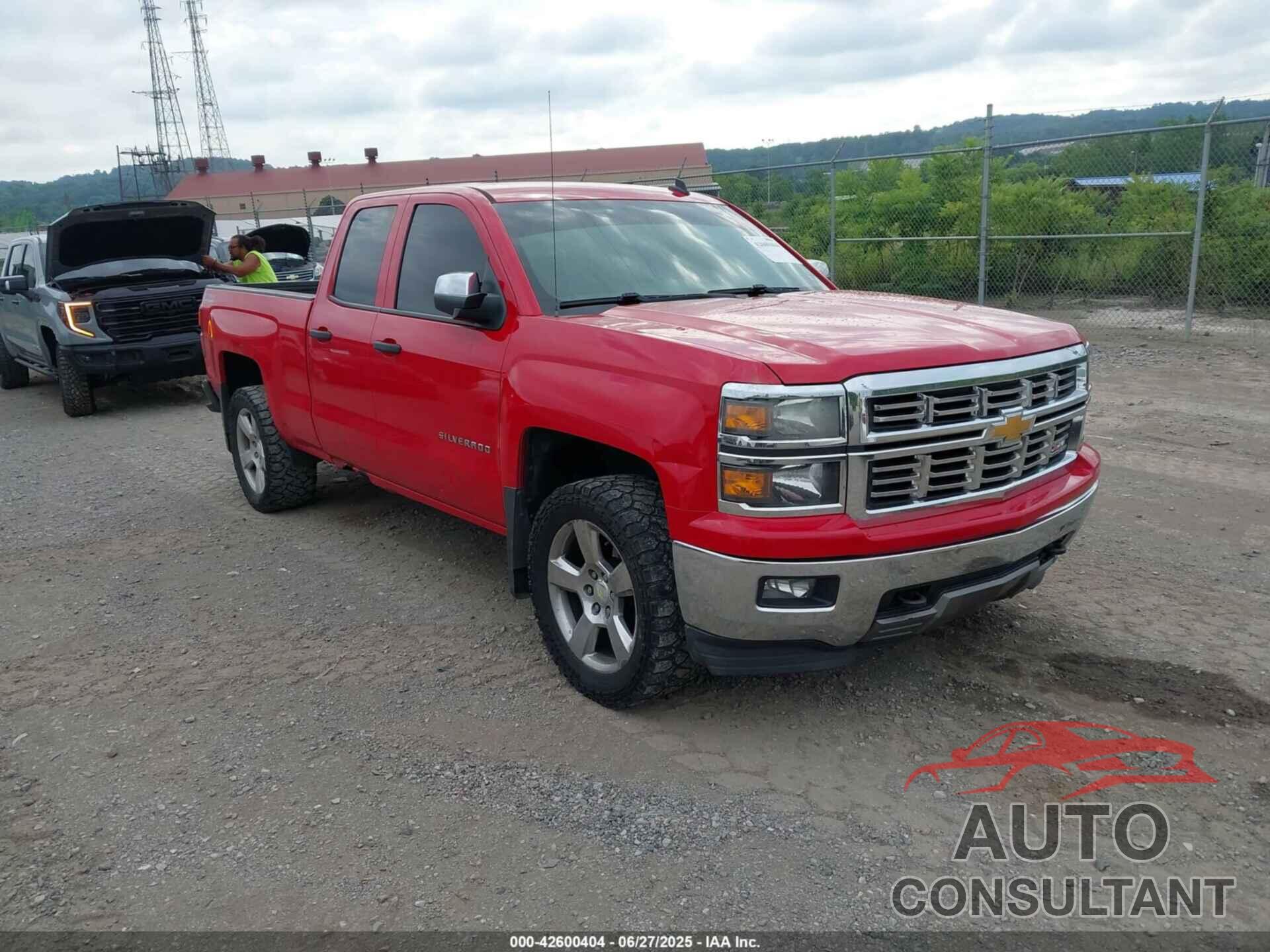 CHEVROLET SILVERADO 1500 2014 - 1GCVKREC4EZ116490