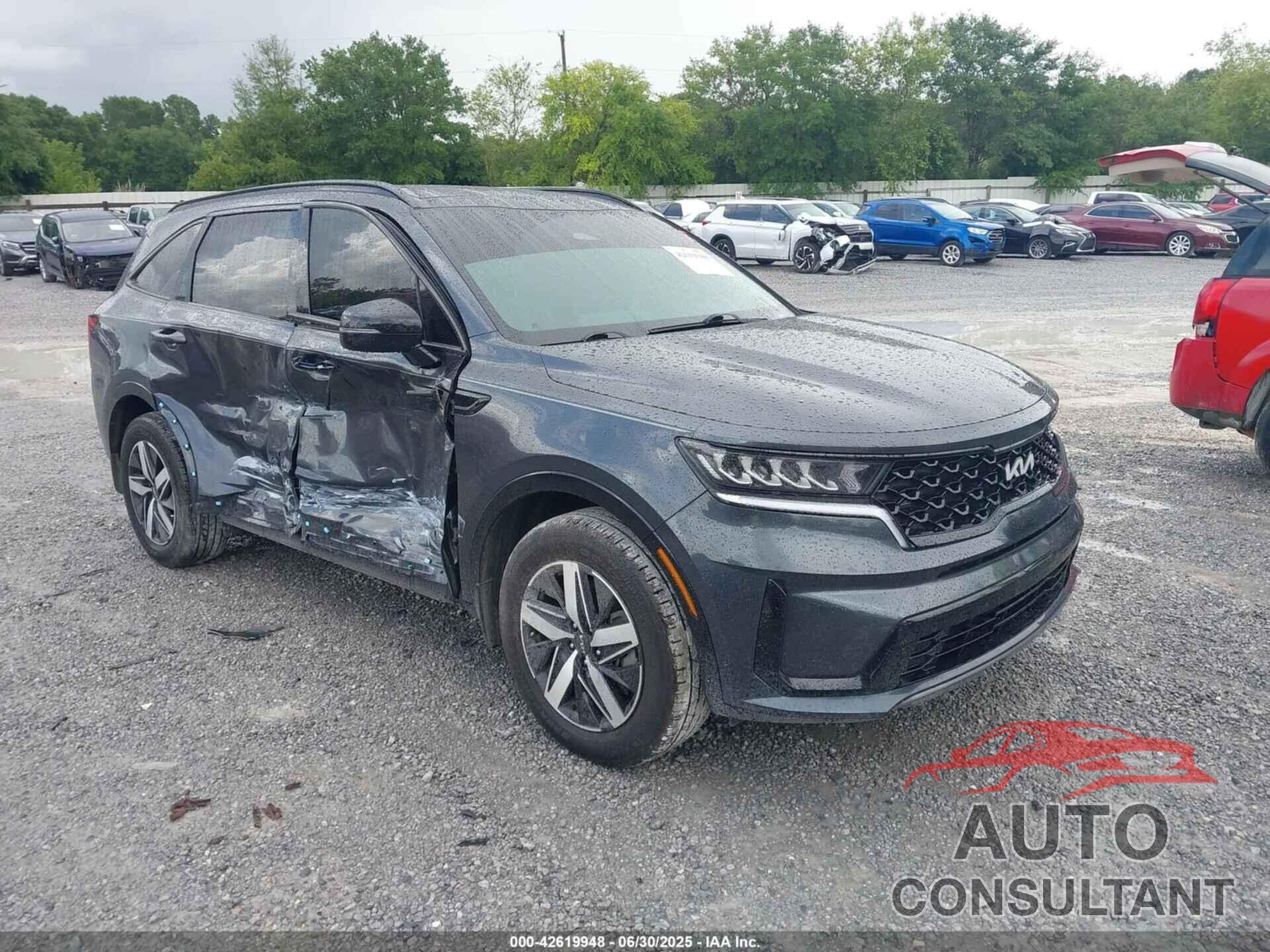KIA SORENTO 2023 - 5XYRL4LC1PG252131