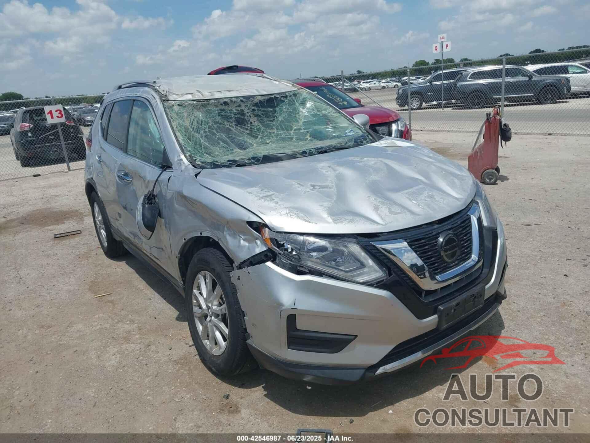 NISSAN ROGUE 2020 - KNMAT2MT8LP540073