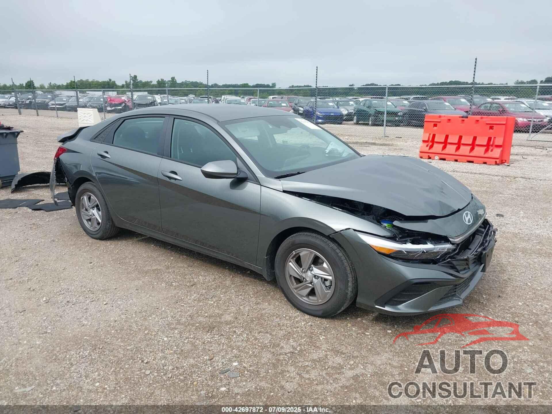 HYUNDAI ELANTRA 2025 - KMHLL4DG8SU015582