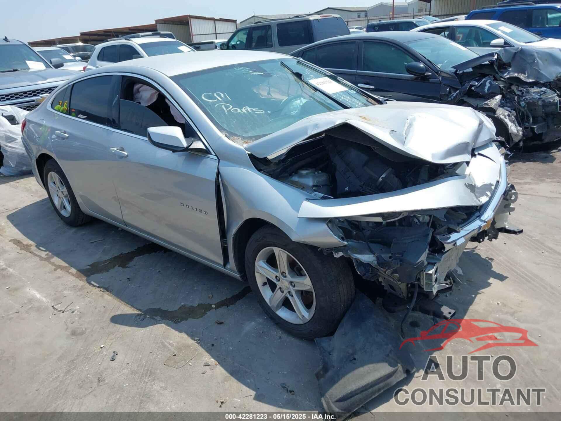 CHEVROLET MALIBU 2020 - 1G1ZC5ST8LF075011