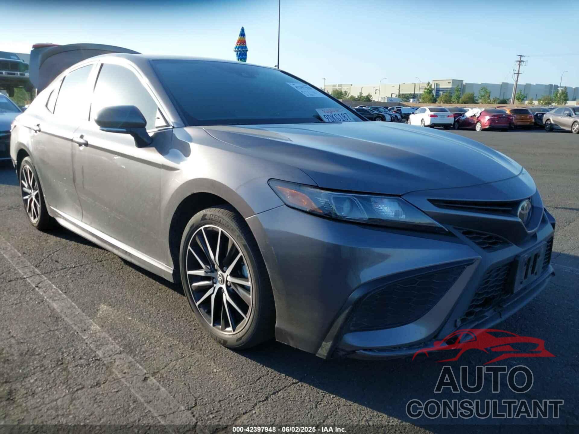 TOYOTA CAMRY 2023 - 4T1G11AK5PU102412