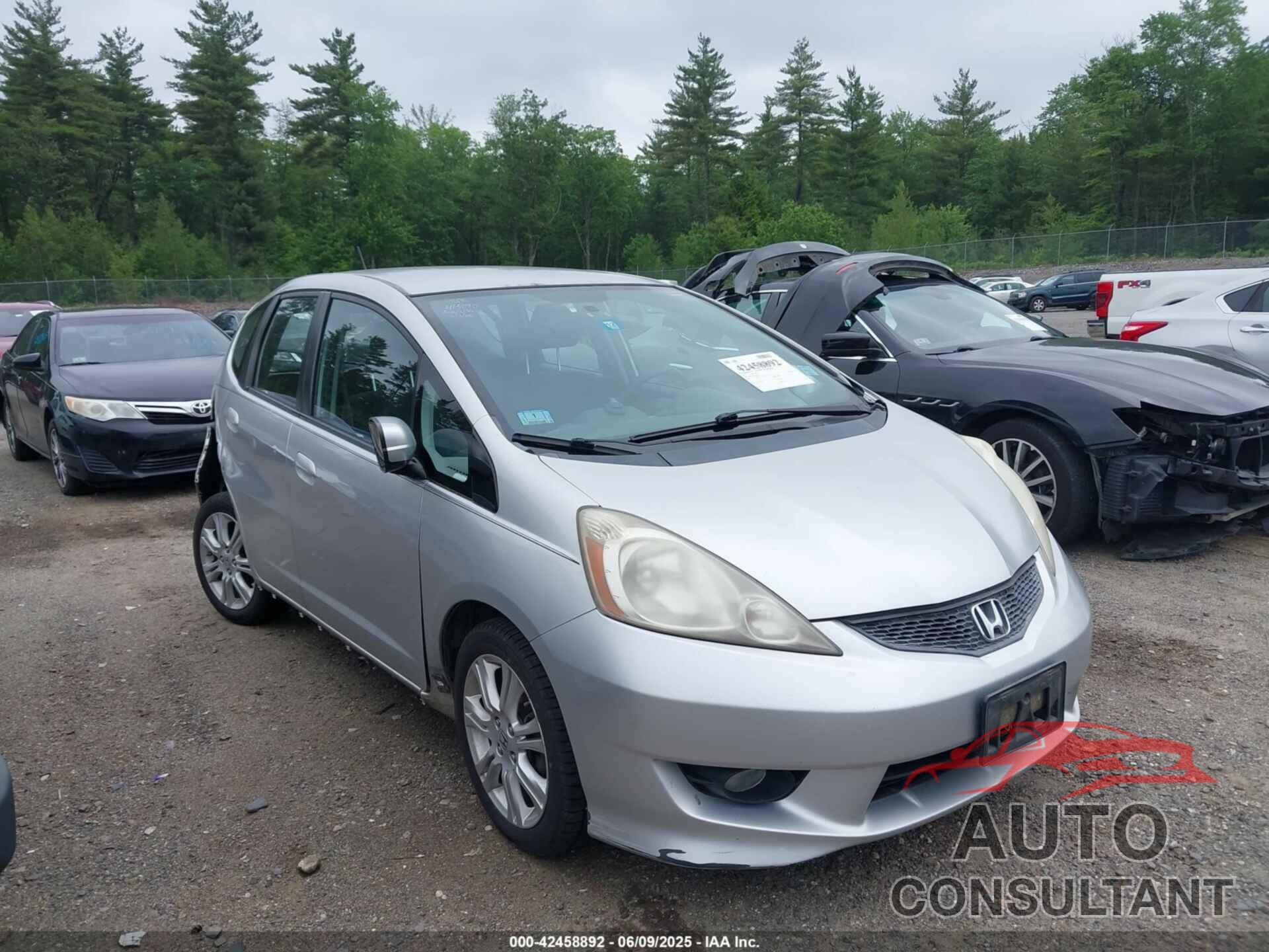 HONDA FIT 2011 - JHMGE8G56BS006374