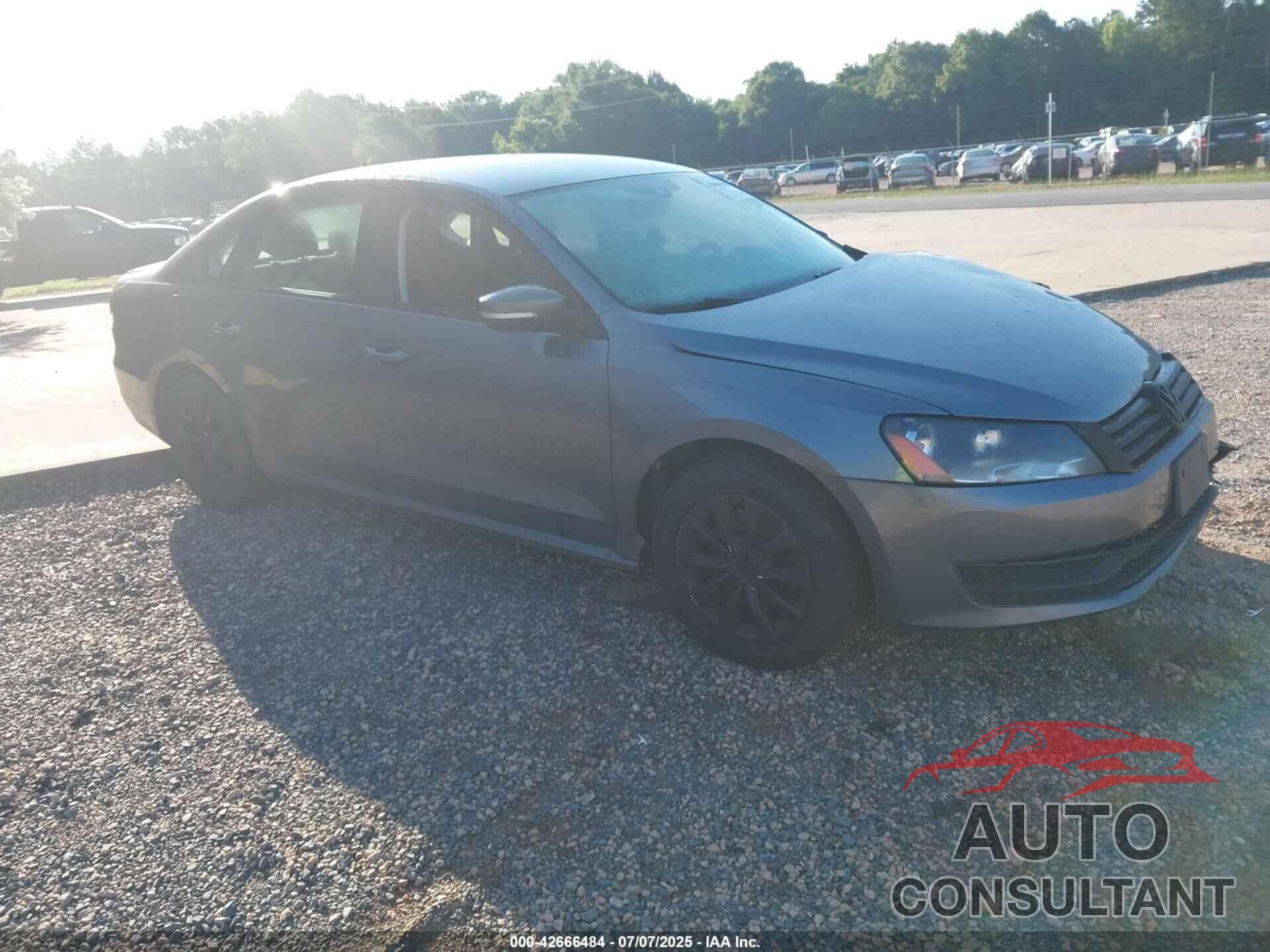VOLKSWAGEN PASSAT 2013 - 1VWAP7A31DC022348