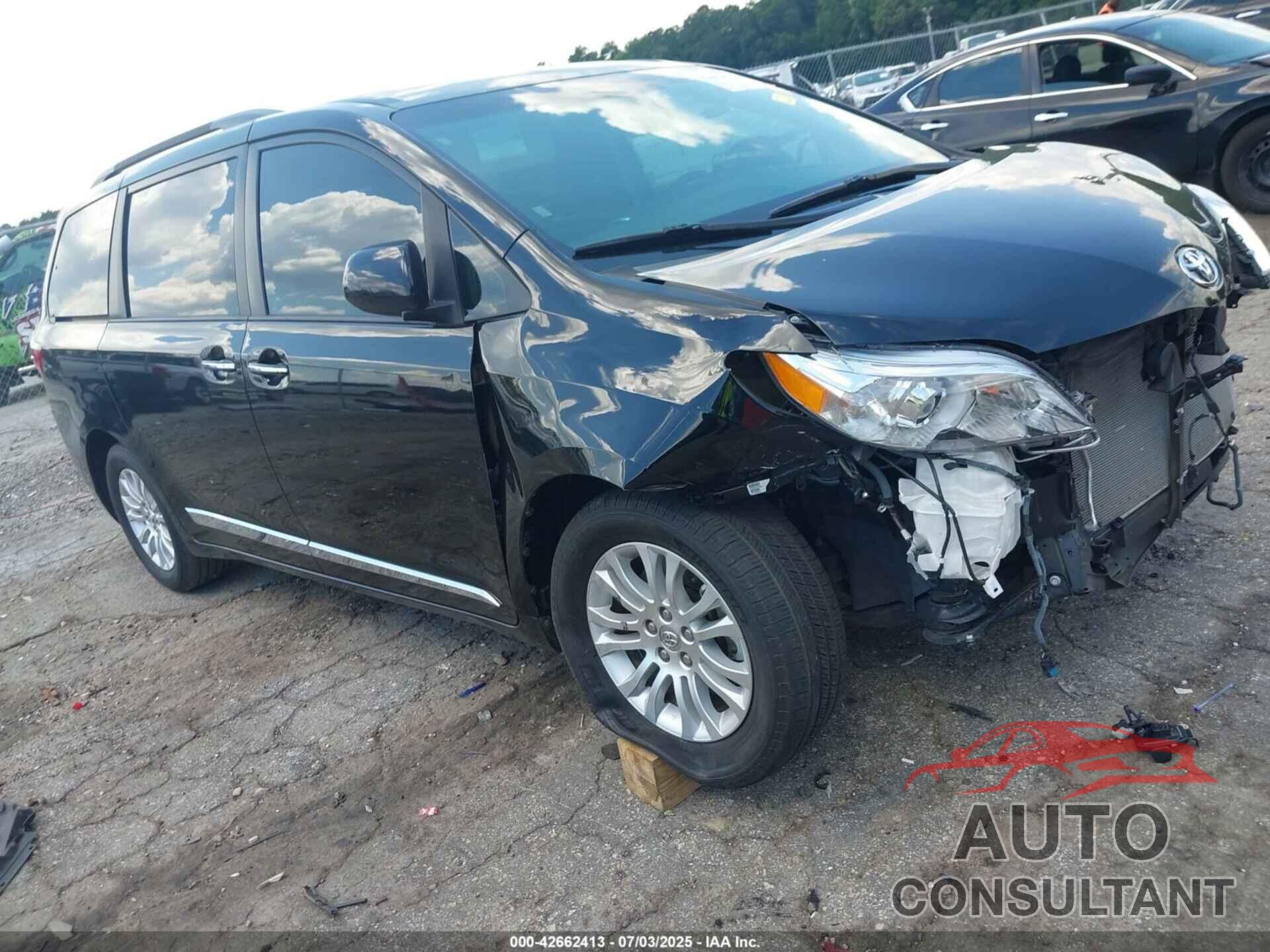 TOYOTA SIENNA 2015 - 5TDYK3DC2FS656032