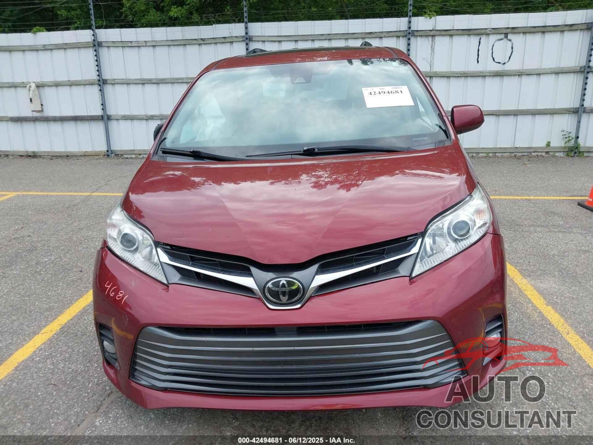 TOYOTA SIENNA 2019 - 5TDYZ3DC6KS996645
