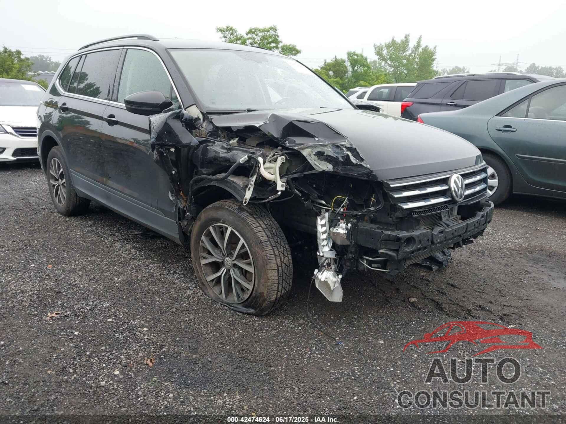 VOLKSWAGEN TIGUAN 2019 - 3VV2B7AX5KM174400