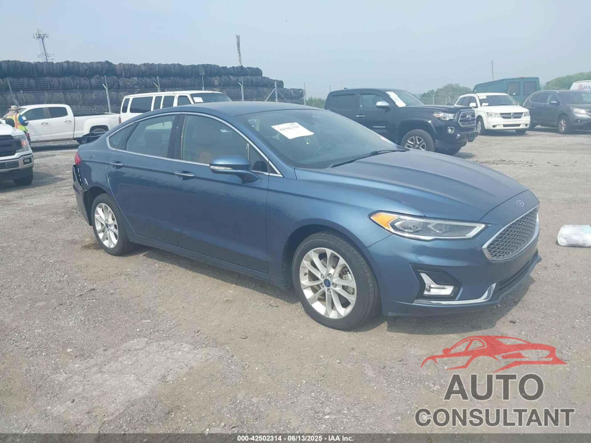 FORD FUSION ENERGI 2019 - 3FA6P0SU5KR228350